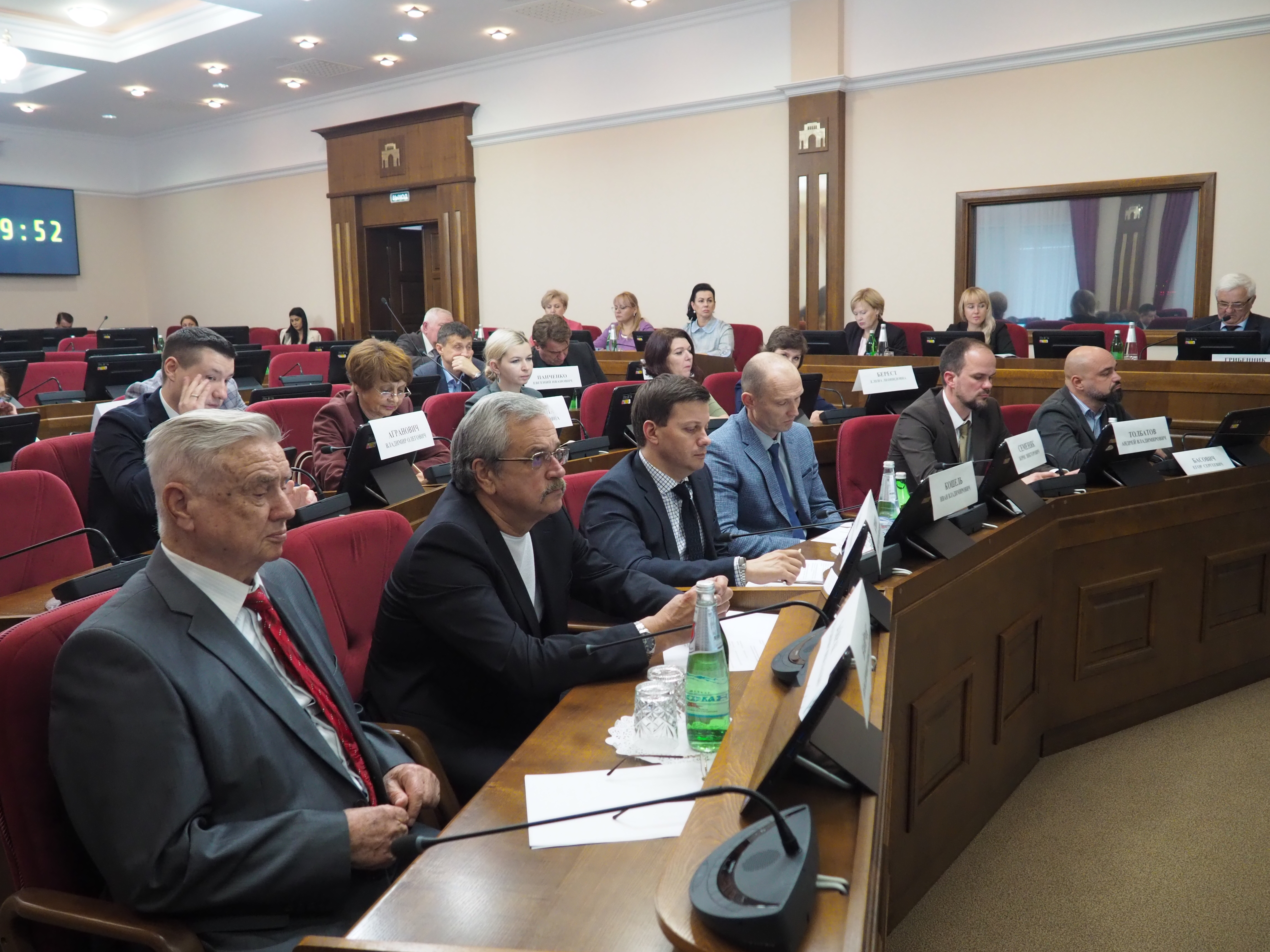 В краевой Думе предлагают изменить налоговую нагрузку на иностранных работников