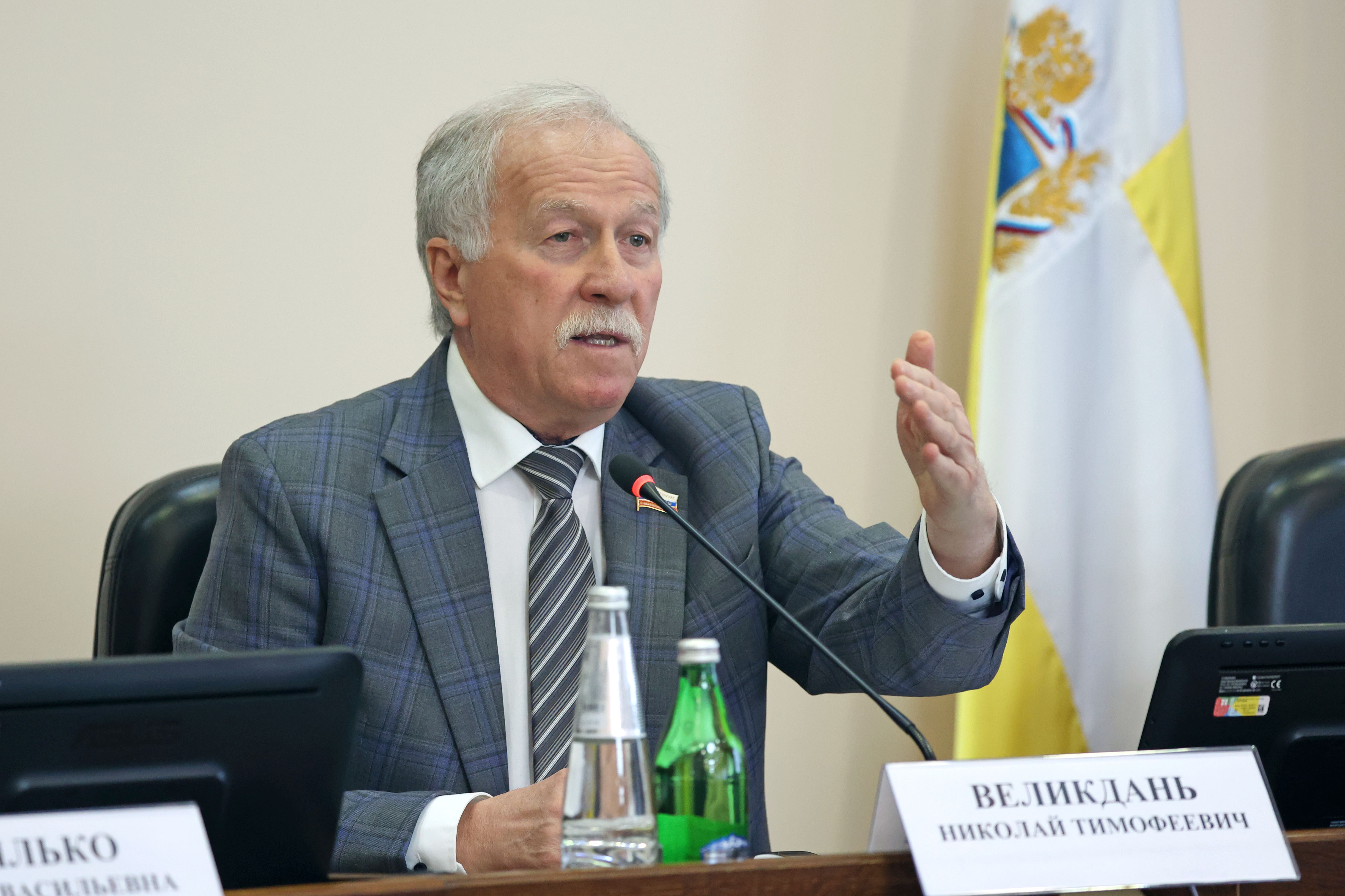Совет законодателей Ставрополья рассмотрел вопросы обращения с безнадзорными животными