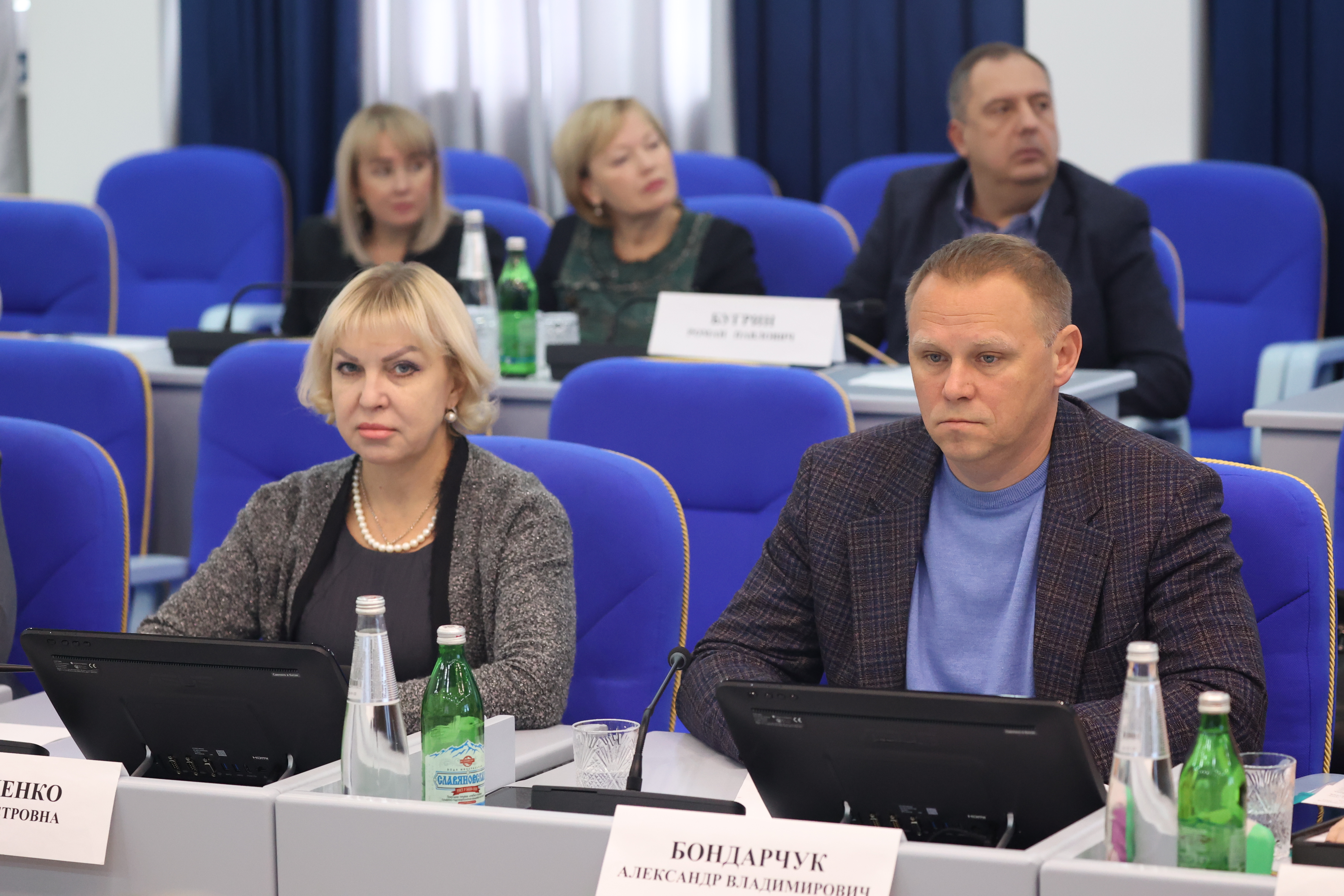 Краевые законодатели предлагают использовать опыт бизнес-наставников для участников социального контракта