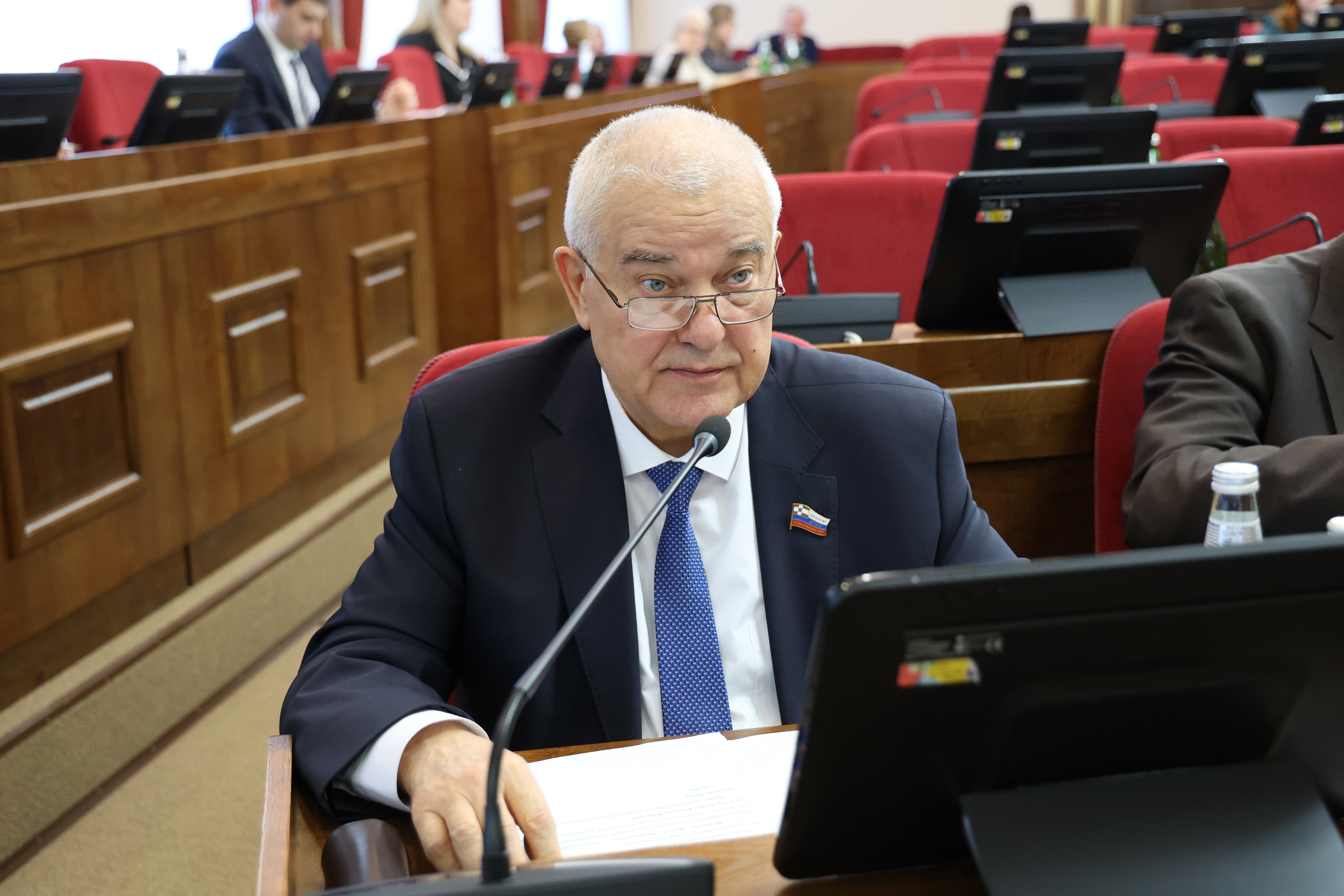 Утверждена повестка январского заседания Думы края