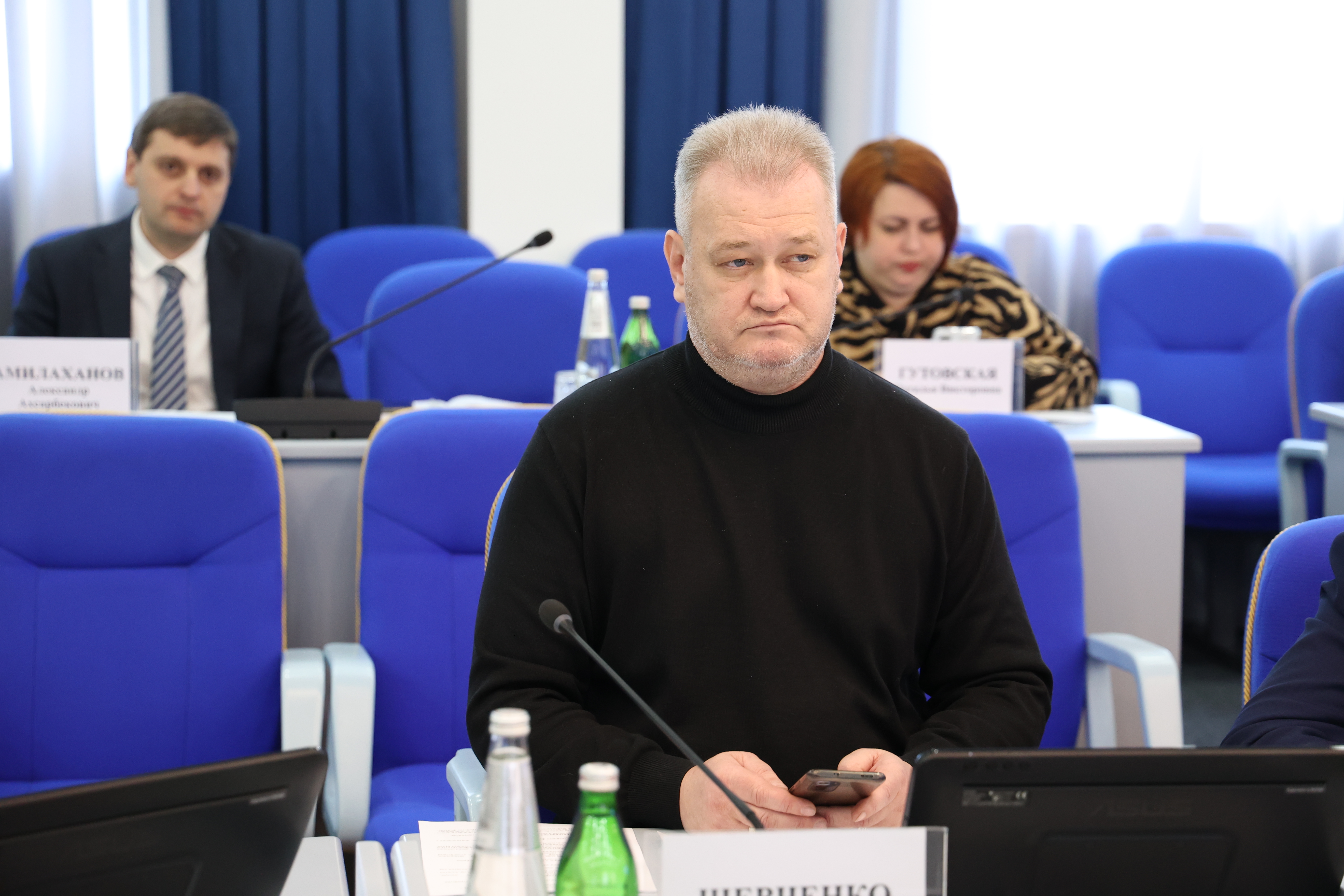 В Думе продолжается работа по уточнению наказов избирателей