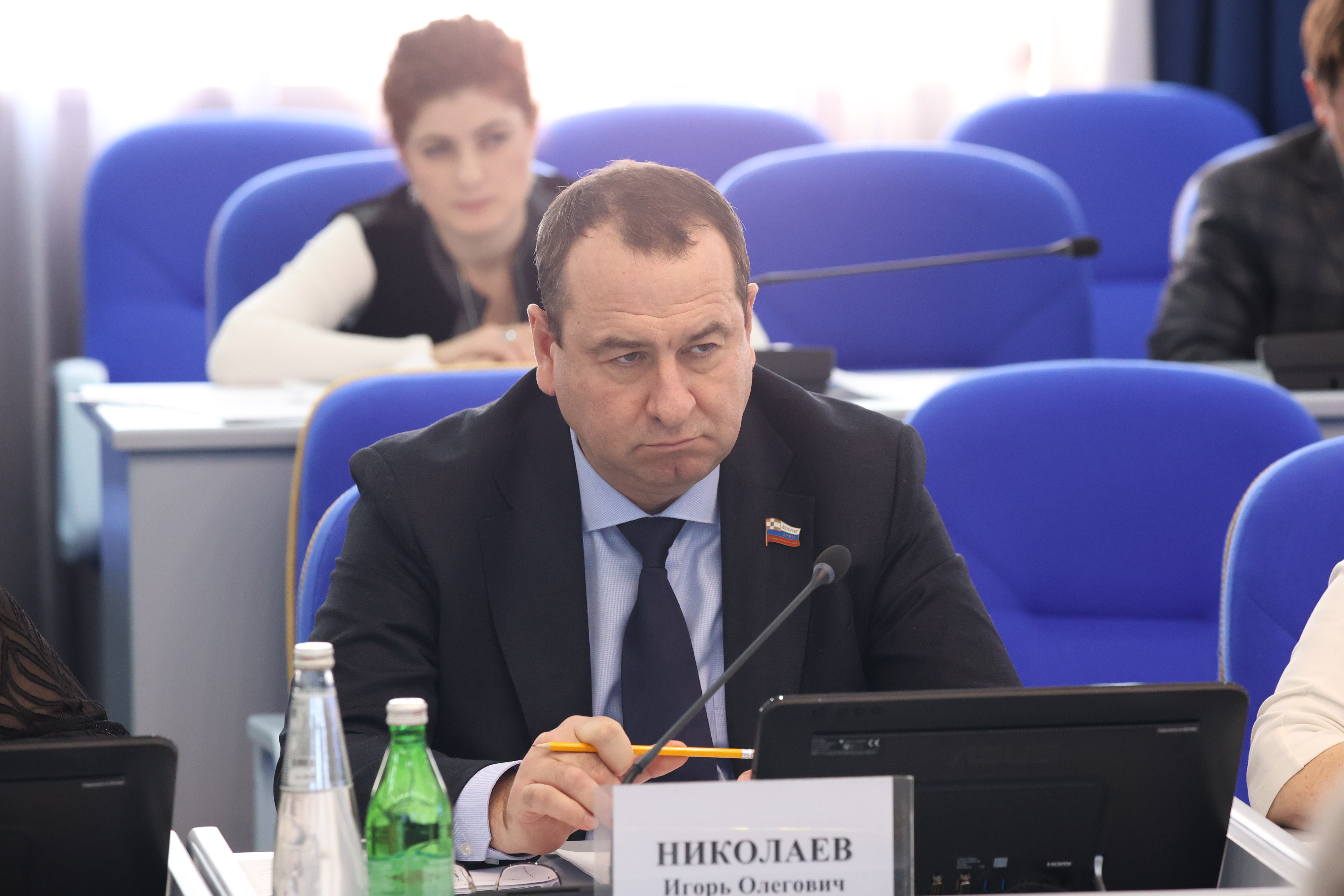 В Думе продолжается работа по уточнению наказов избирателей