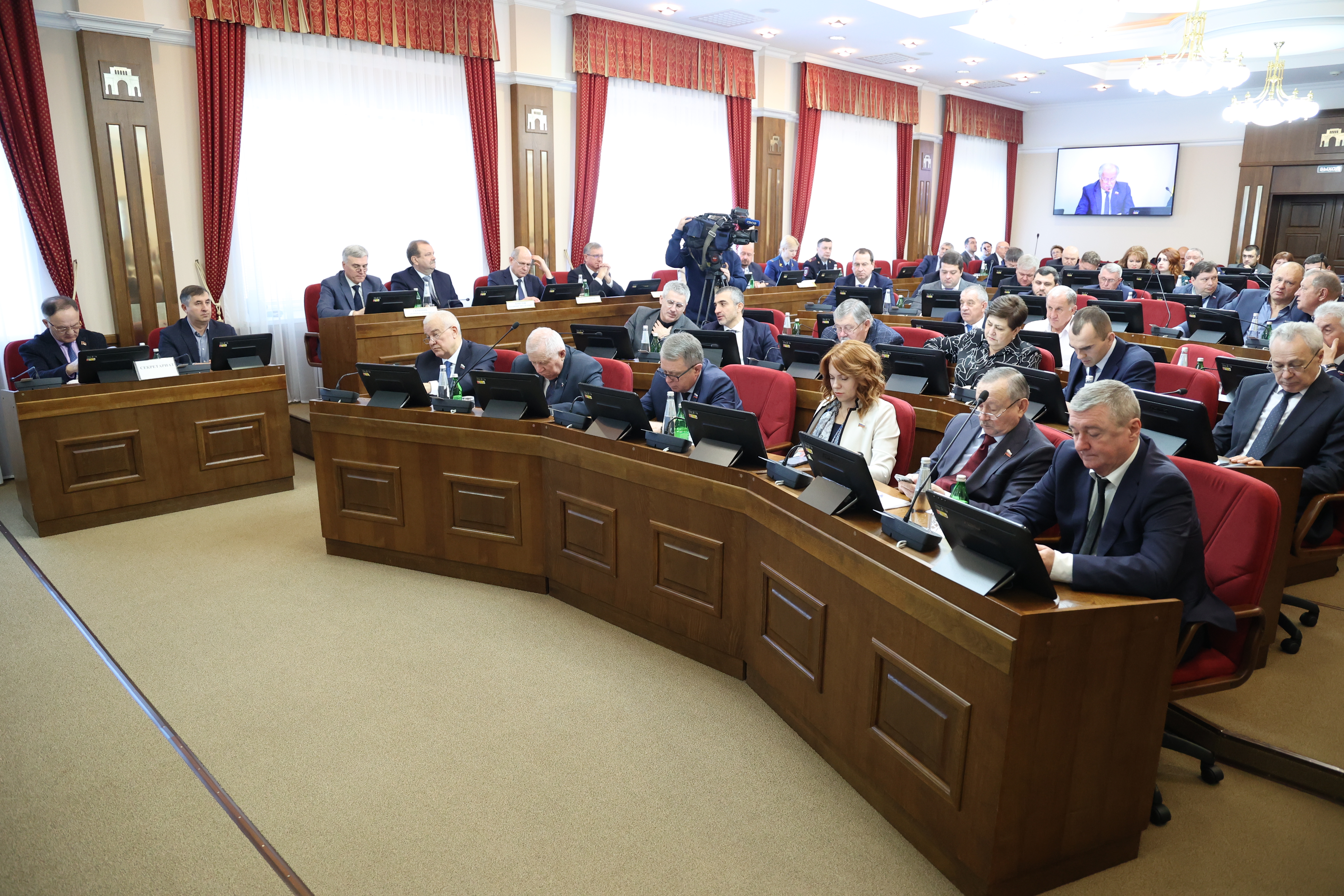 В Думе Ставропольского края прошло первое в 2023 году заседание