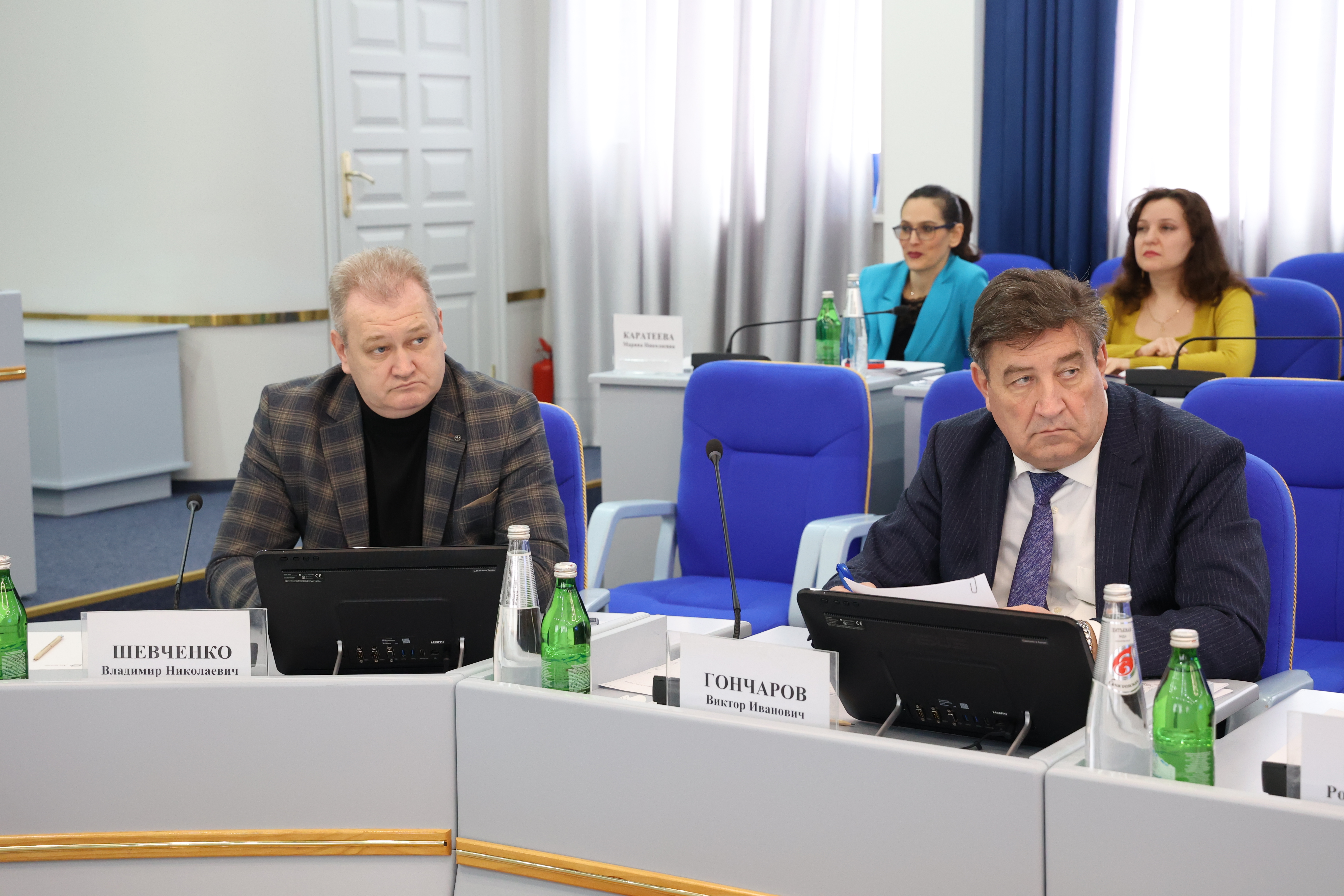 Проект закона, упрощающий декларирование доходов и имущества депутатов на непостоянной основе, проработан в профильном комитете Думы