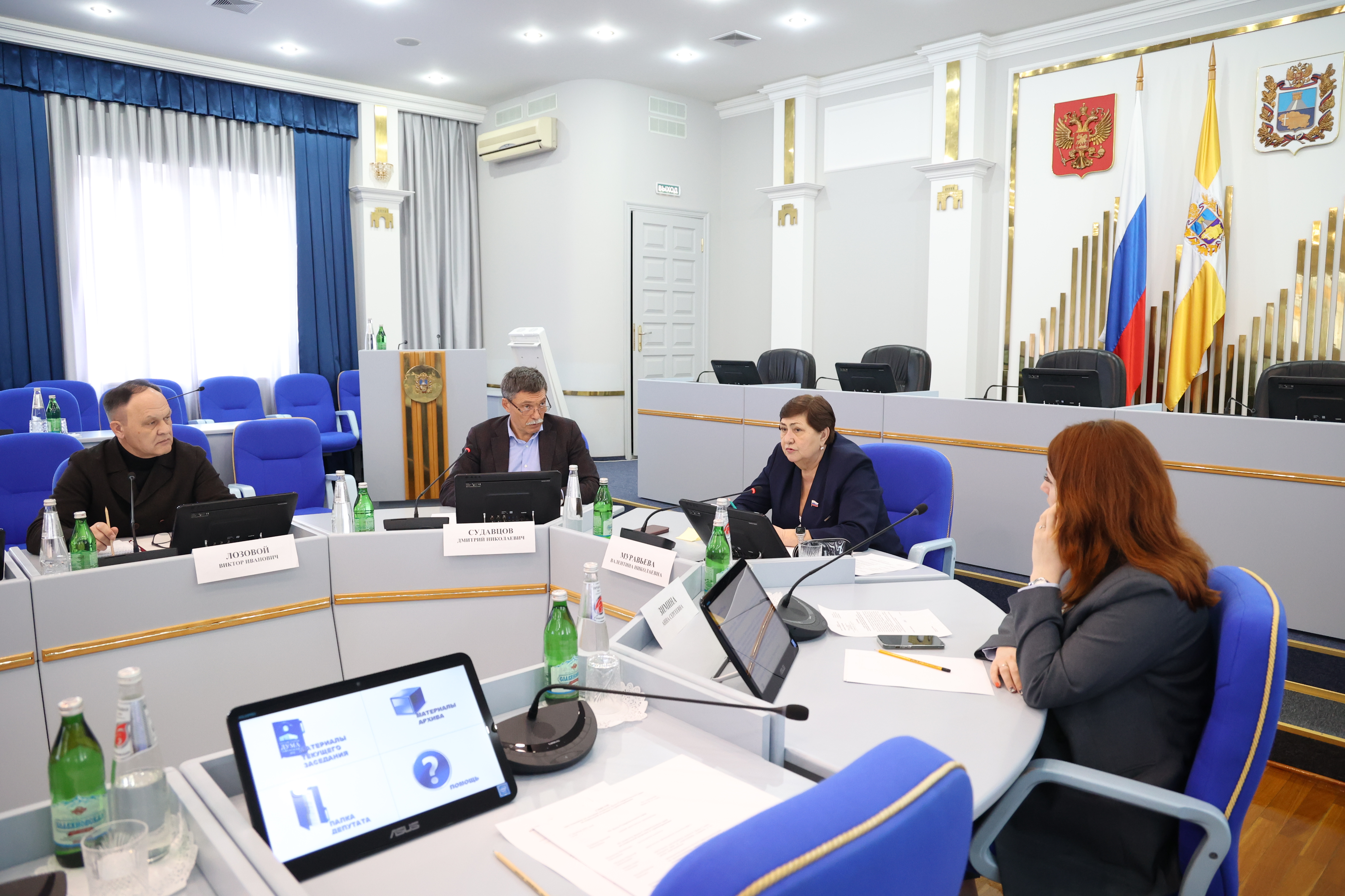 Отдельные категории медработников в районных больницах будут получать региональную социальную выплату