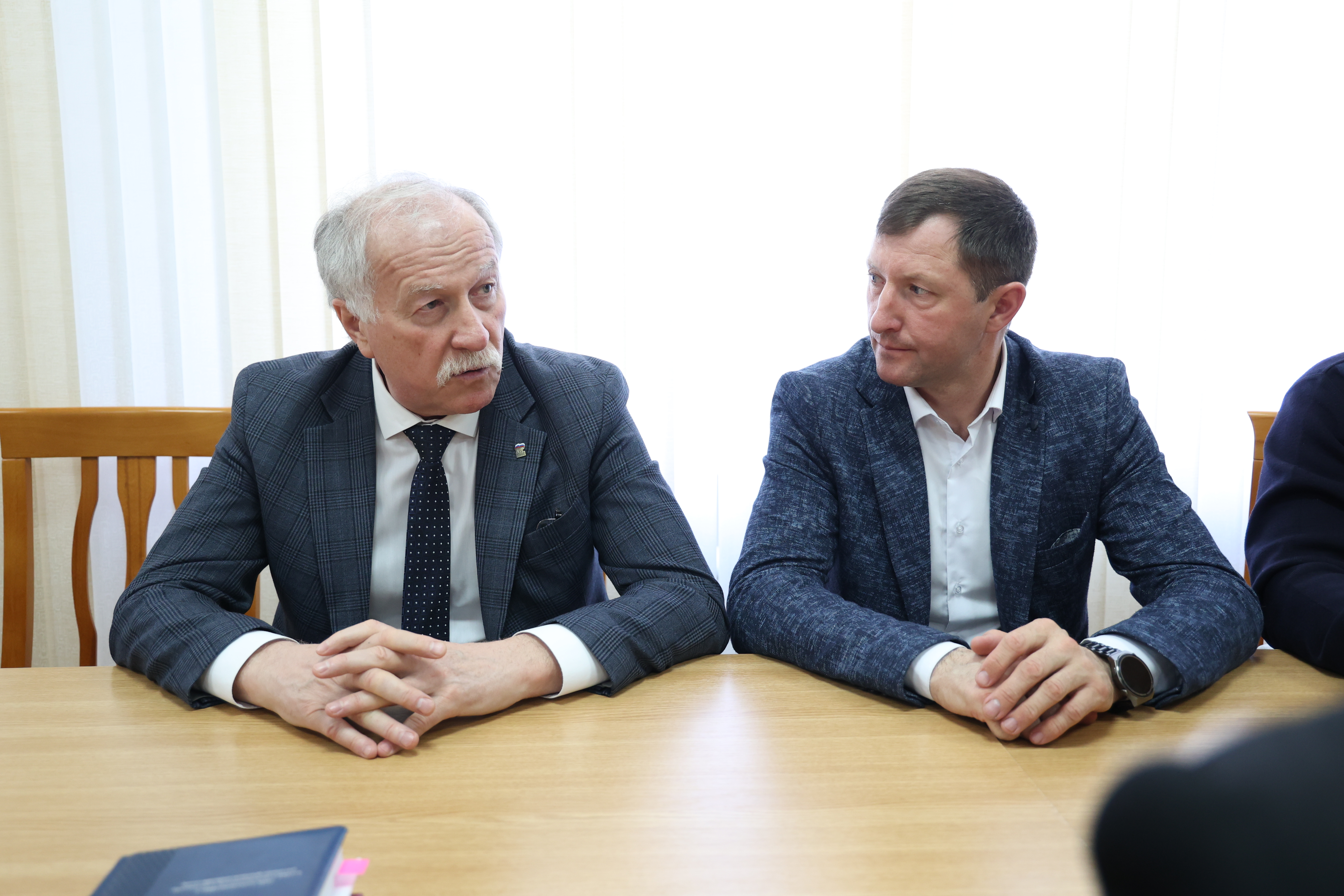 Николай Великдань пообещал содействие в ремонте объектов инфраструктуры Труновского района