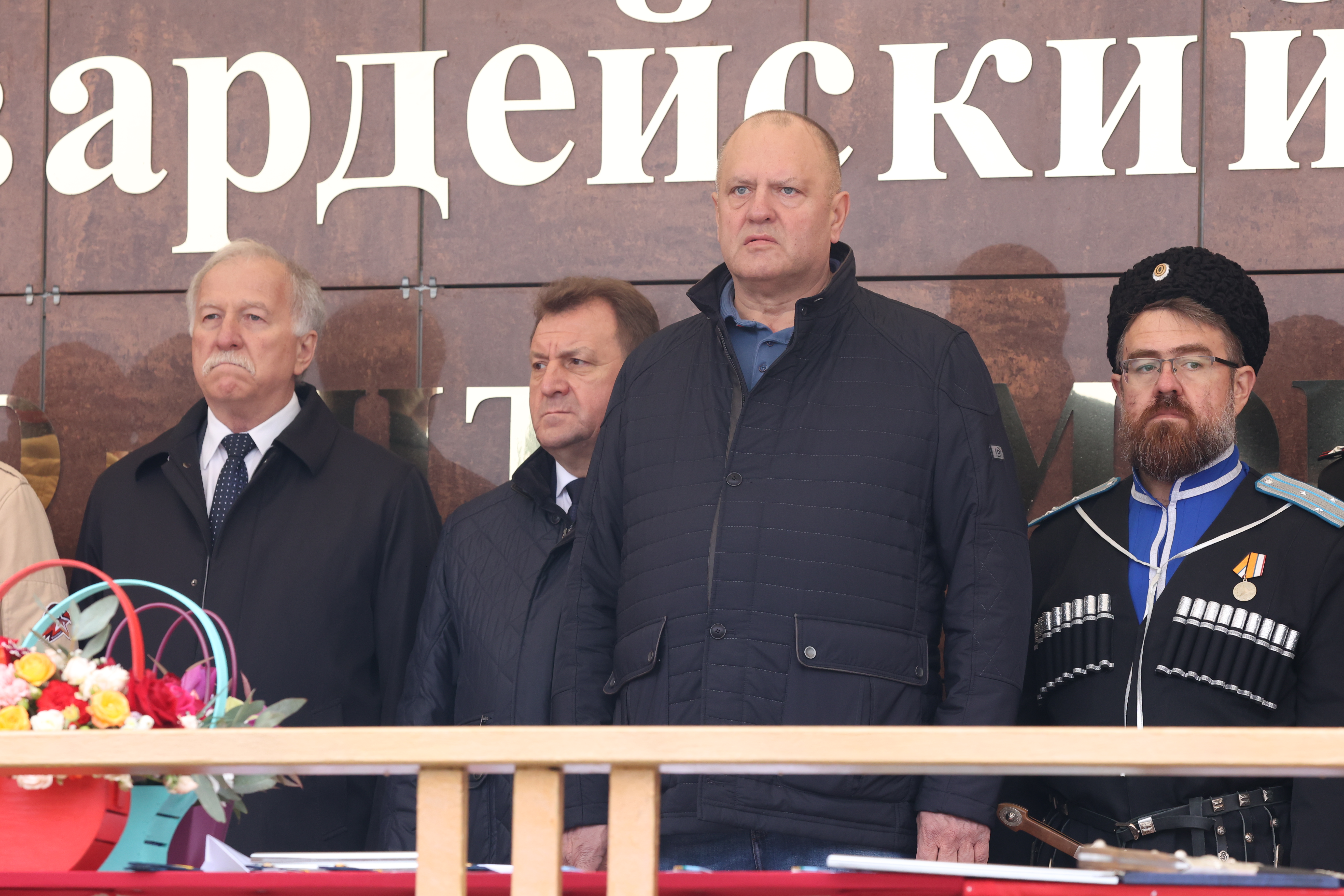 Спикер Думы Николай Велидань поздравил личный состав 247 гвардейского десантно-штурмового Кавказского казачьего полка с юбилейной датой