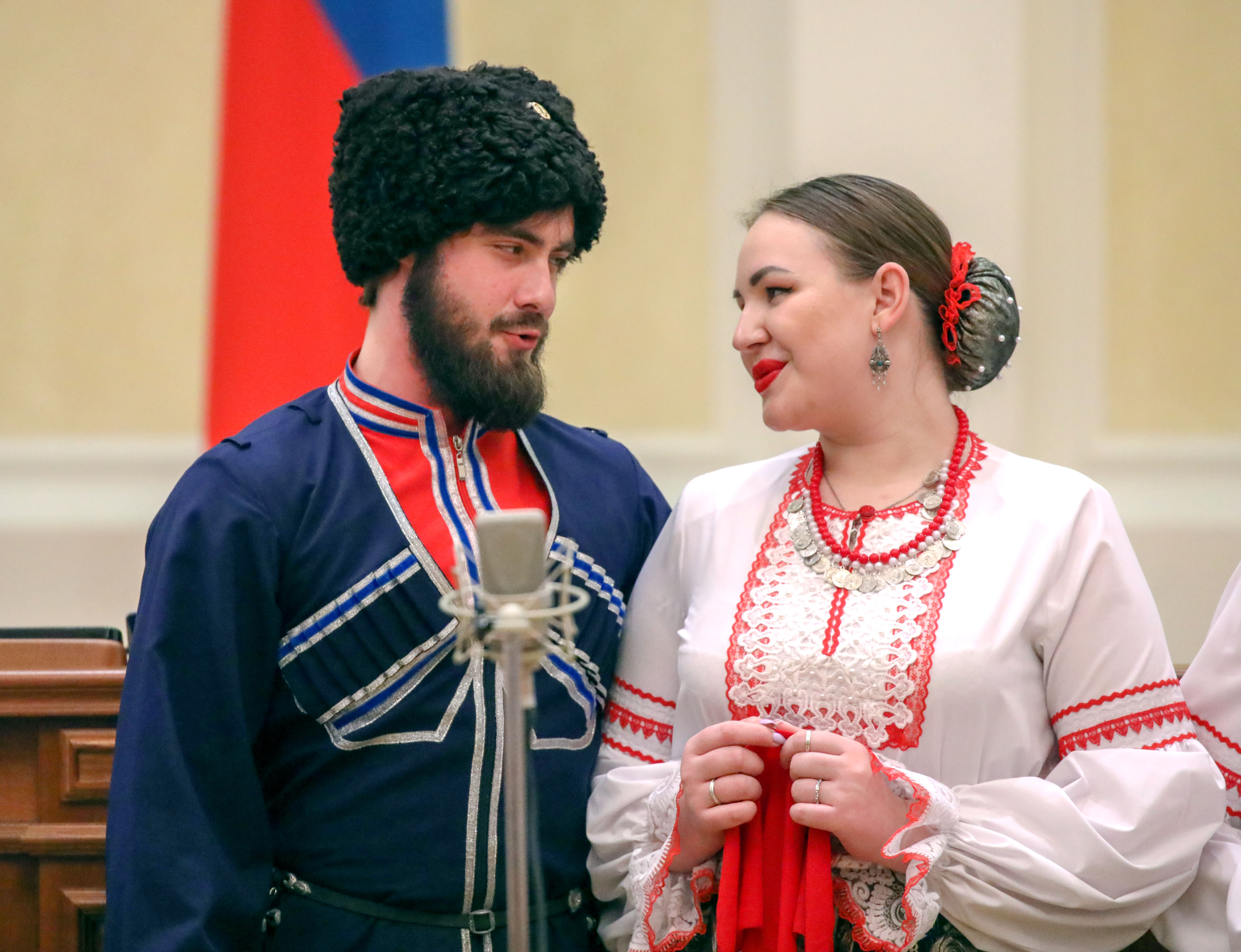 Николай Великдань вручил награды лучшим работникам культуры