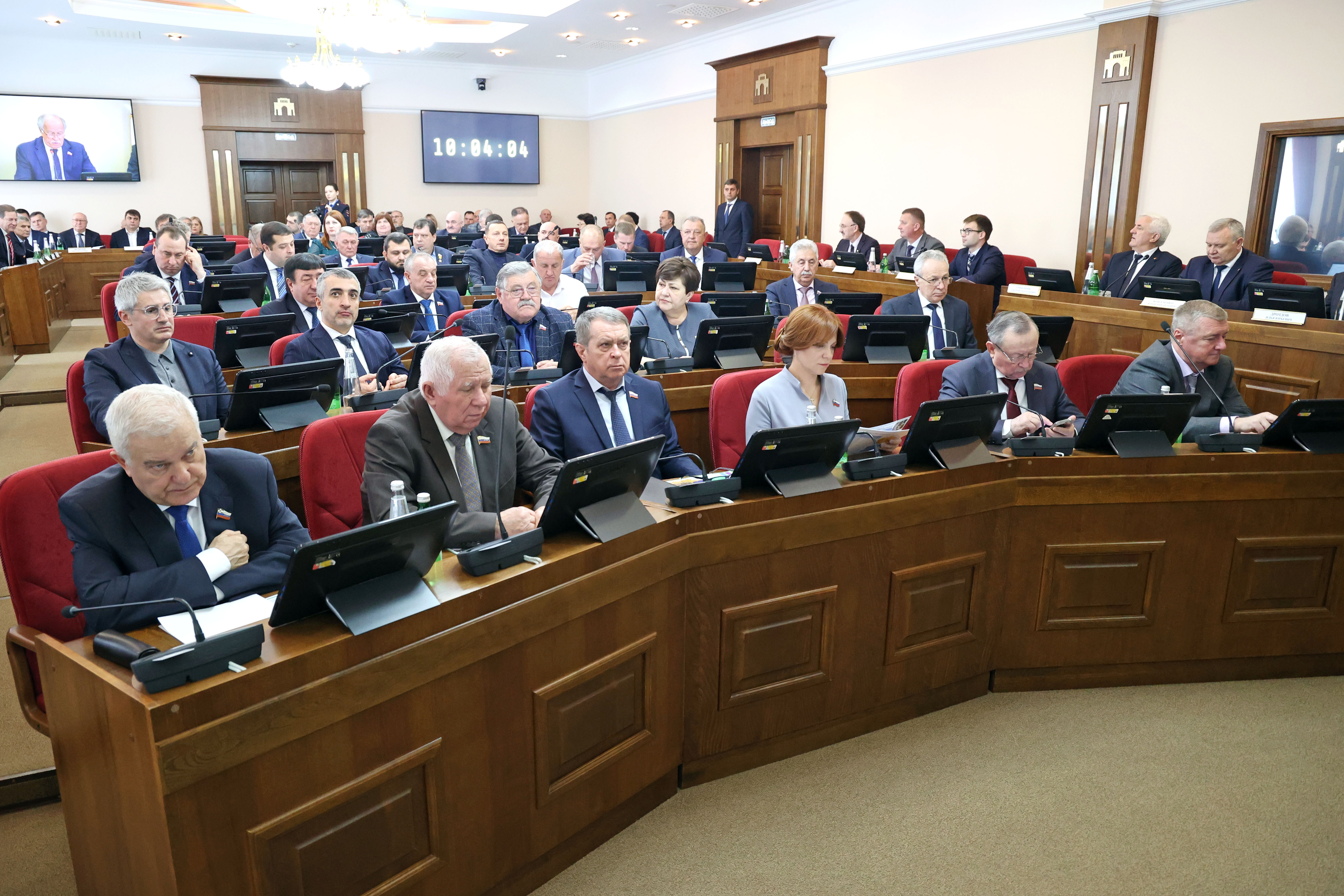 Депутаты заслушали отчет о деятельности полиции и доклад Уполномоченного по правам человека в Ставропольском крае за 2022 год