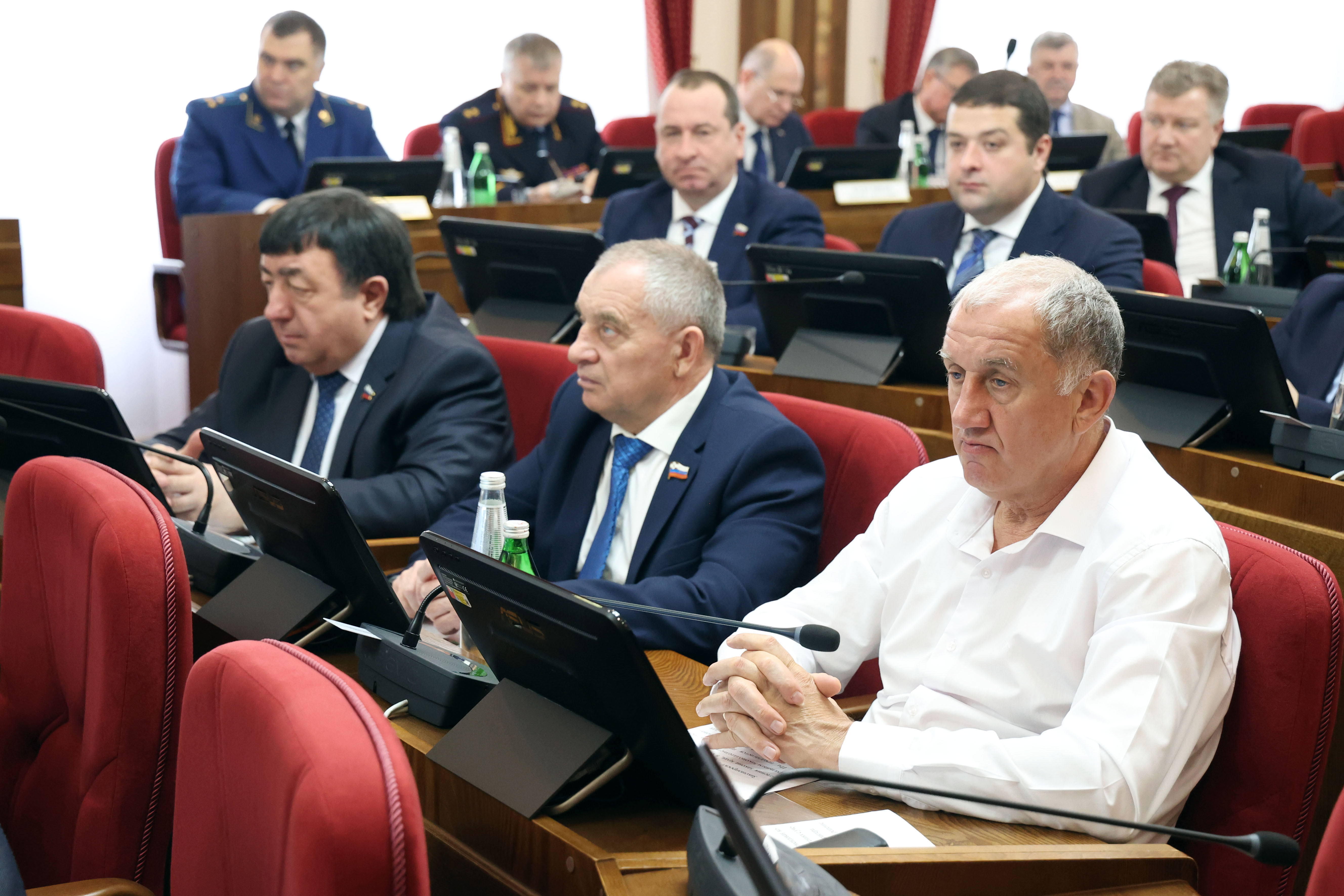 Депутаты заслушали отчет о деятельности полиции и доклад Уполномоченного по правам человека в Ставропольском крае за 2022 год