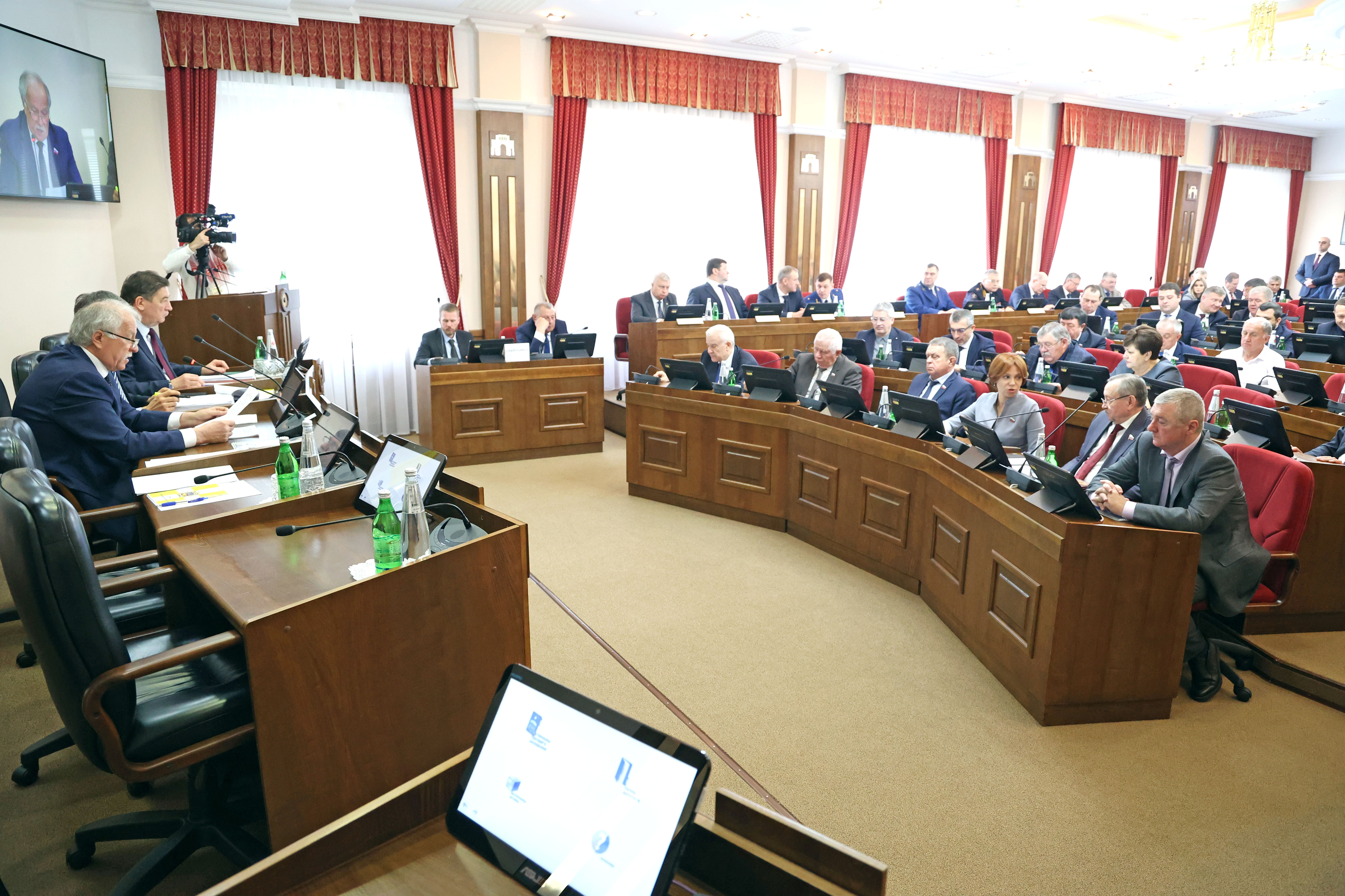 Депутаты заслушали отчет о деятельности полиции и доклад Уполномоченного по правам человека в Ставропольском крае за 2022 год