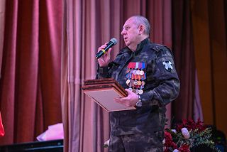 Депутат краевой Думы Сергей Шевелев поздравил с 30-летием создания ставропольский отряд СОБР «Зверобой»