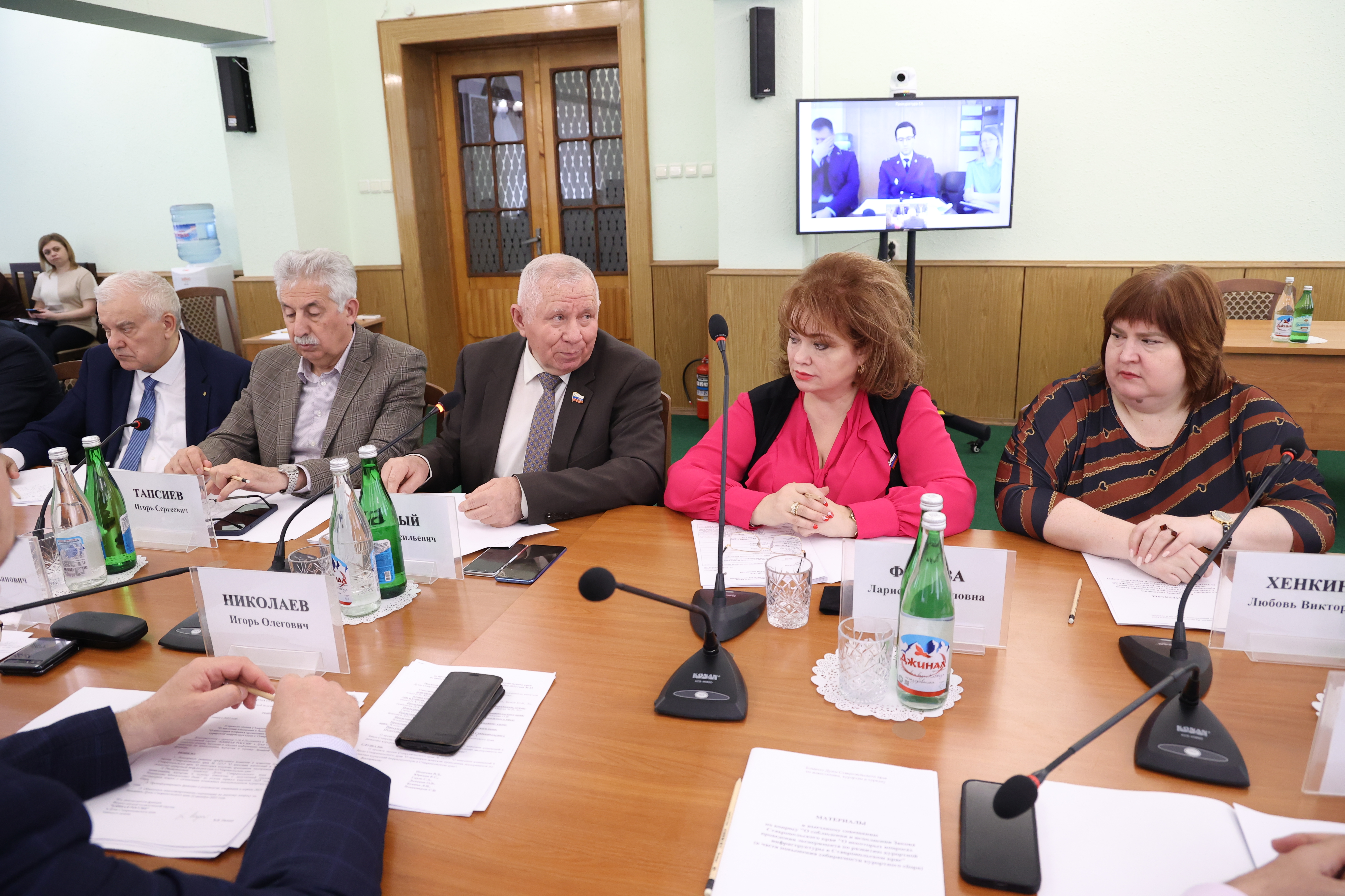 Краевые депутаты выступают за выявление возможных операторов курортного сбора