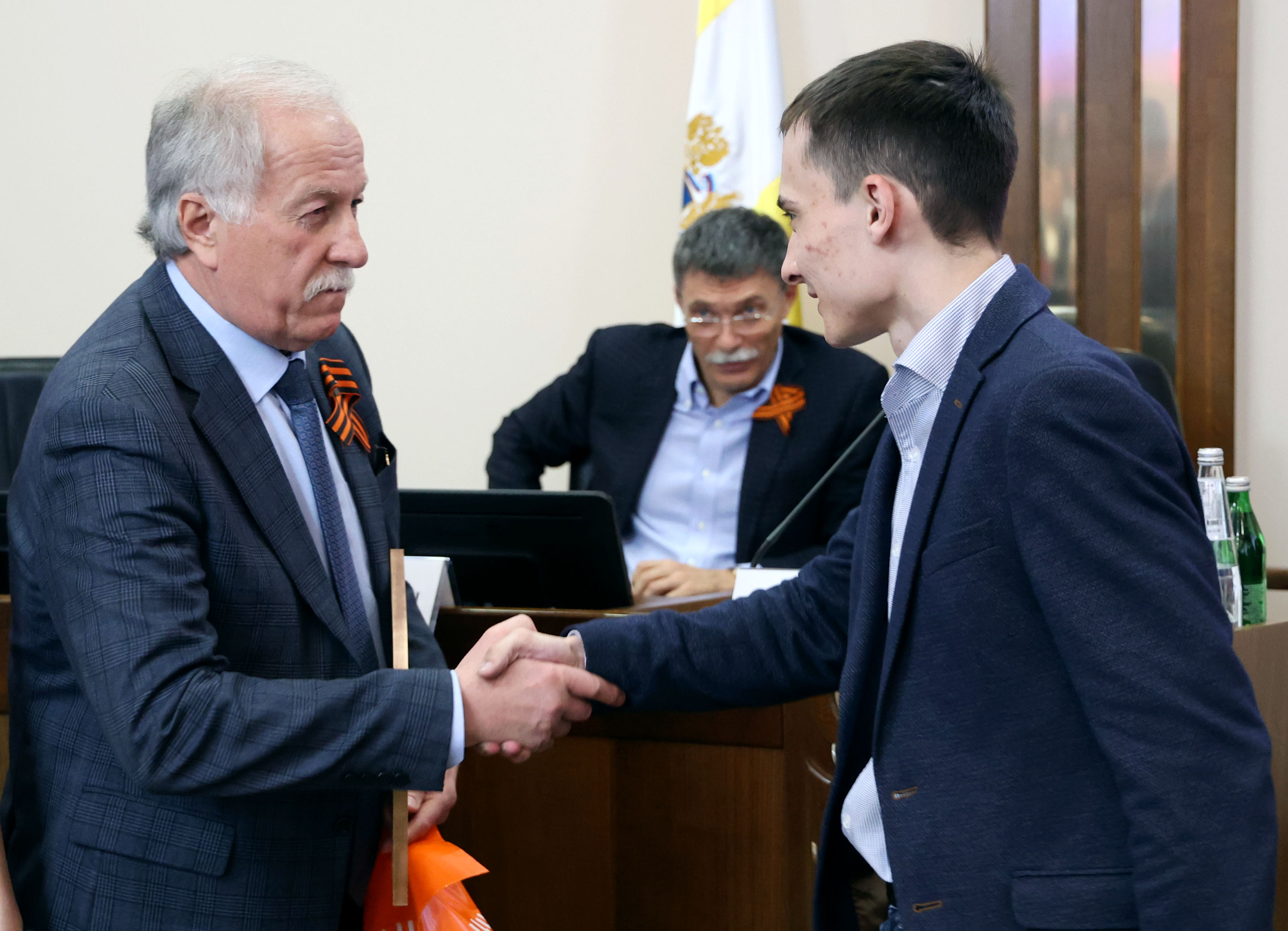 Победителей программы УМНИК наградили в Думе Ставрополья