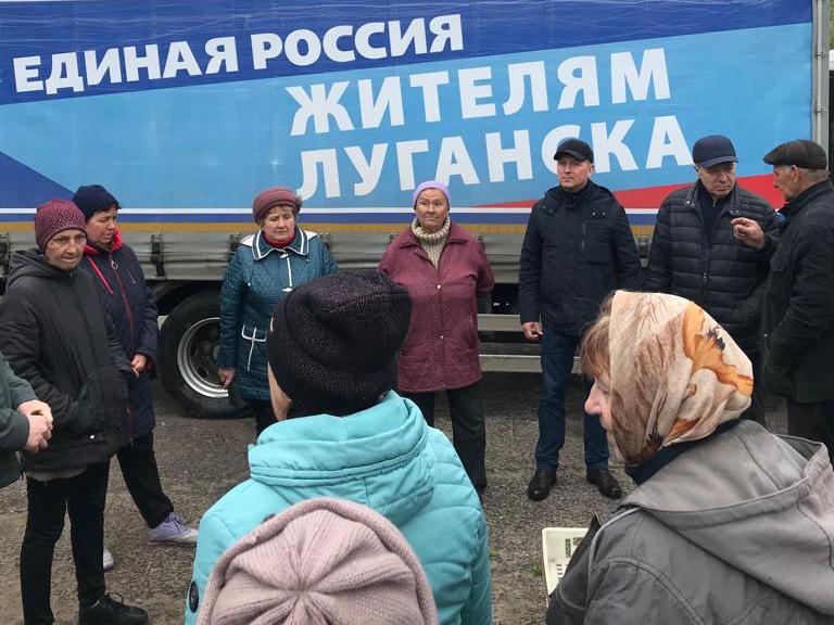 Депутаты и аппарат краевой Думы передали гуманитарный груз бойцам и жителям Луганской Народной Республики
