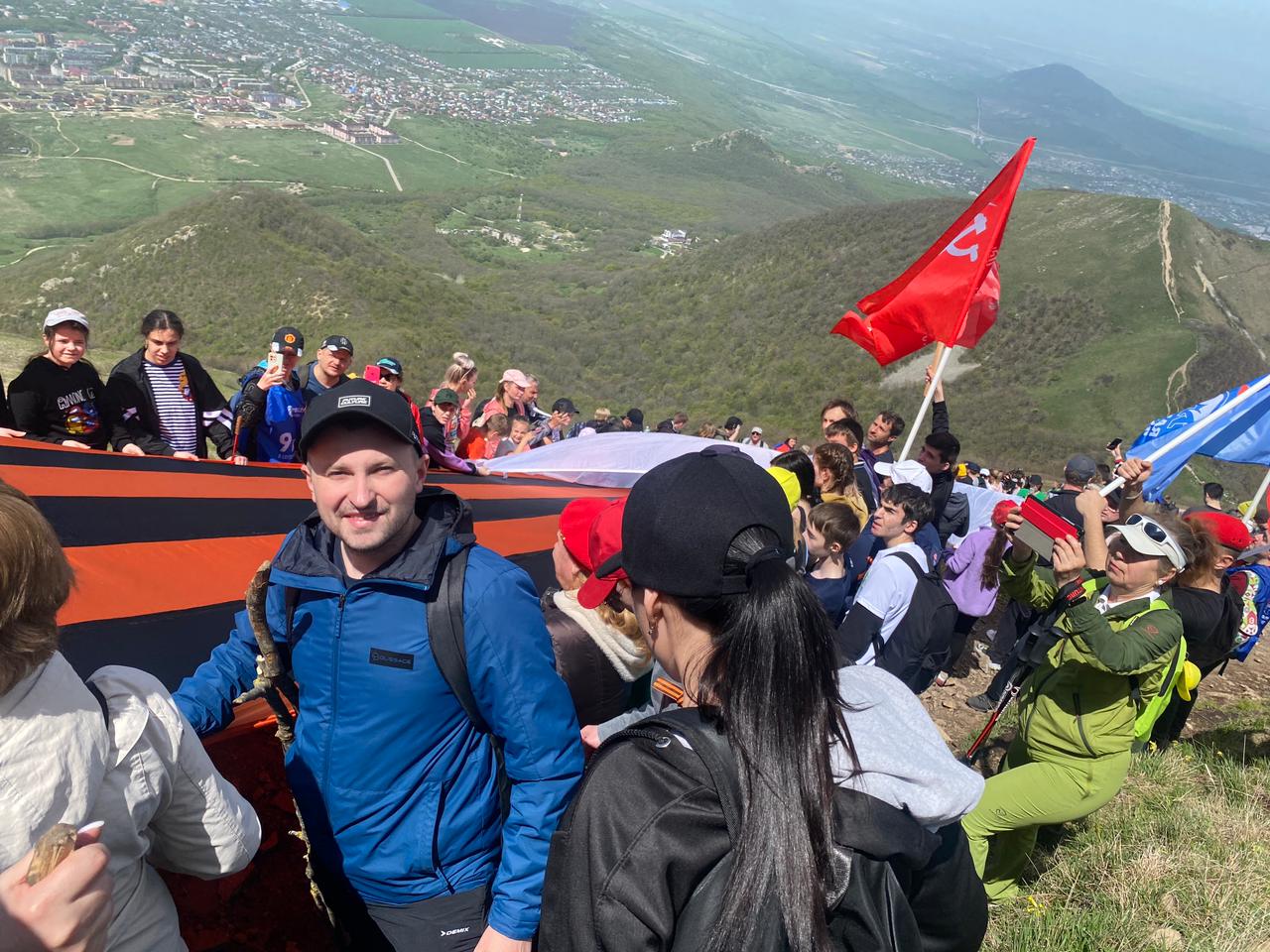 «Знамя Победы» вновь развернули над Бештау