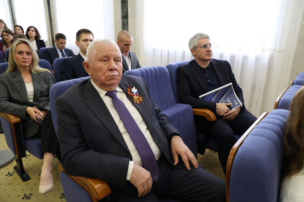 Краевые законодатели провели публичные слушания по отчету об исполнении бюджета Ставрополья 2022 года
