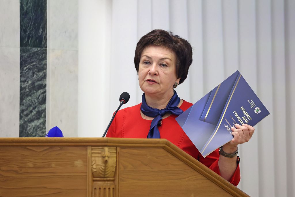Краевые законодатели провели публичные слушания по отчету об исполнении бюджета Ставрополья 2022 года