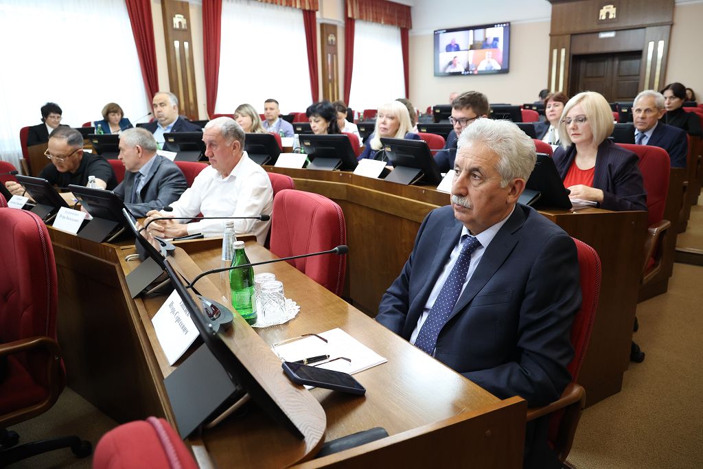Краевым депутатам предварительно представлен отчет главы Ставрополья о результатах работы Правительства за 2022 год