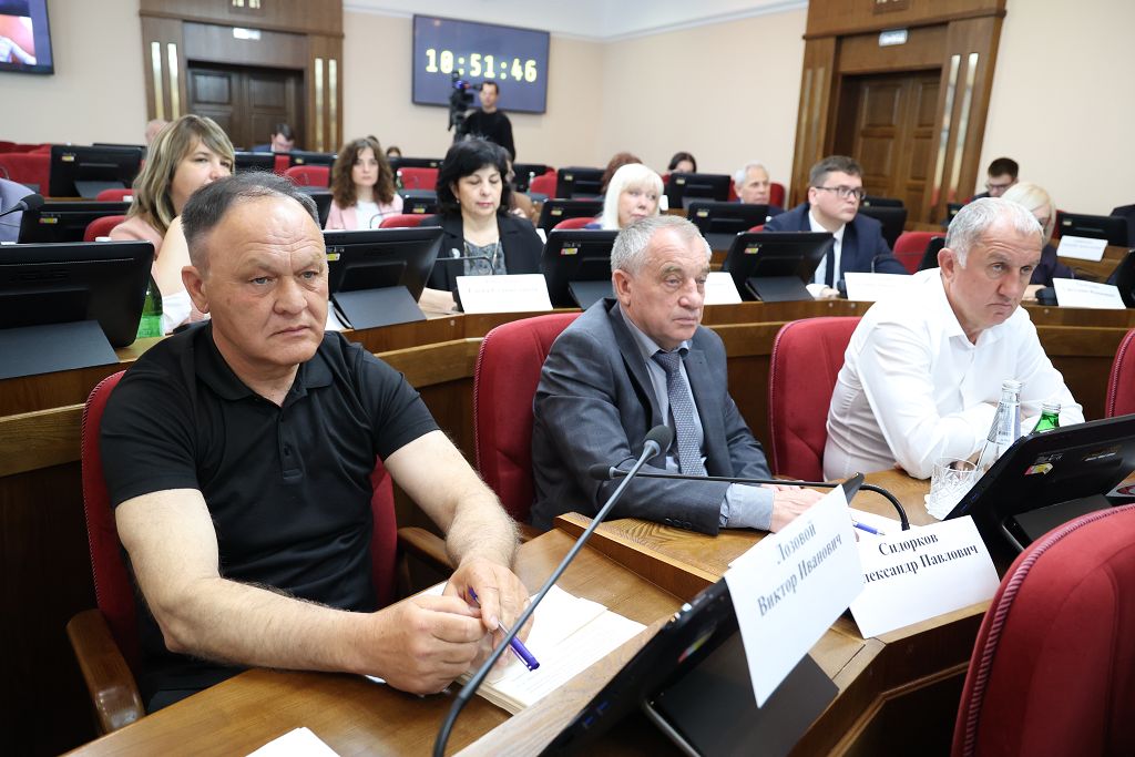 Краевым депутатам предварительно представлен отчет главы Ставрополья о результатах работы Правительства за 2022 год