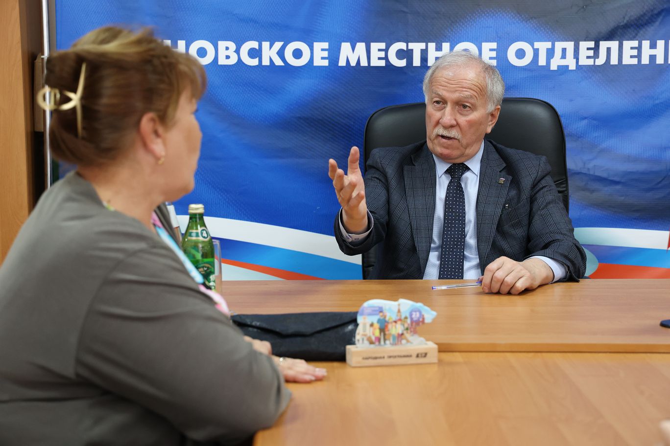 Николай Великдань провел личный прием граждан в Труновском муниципальном округе