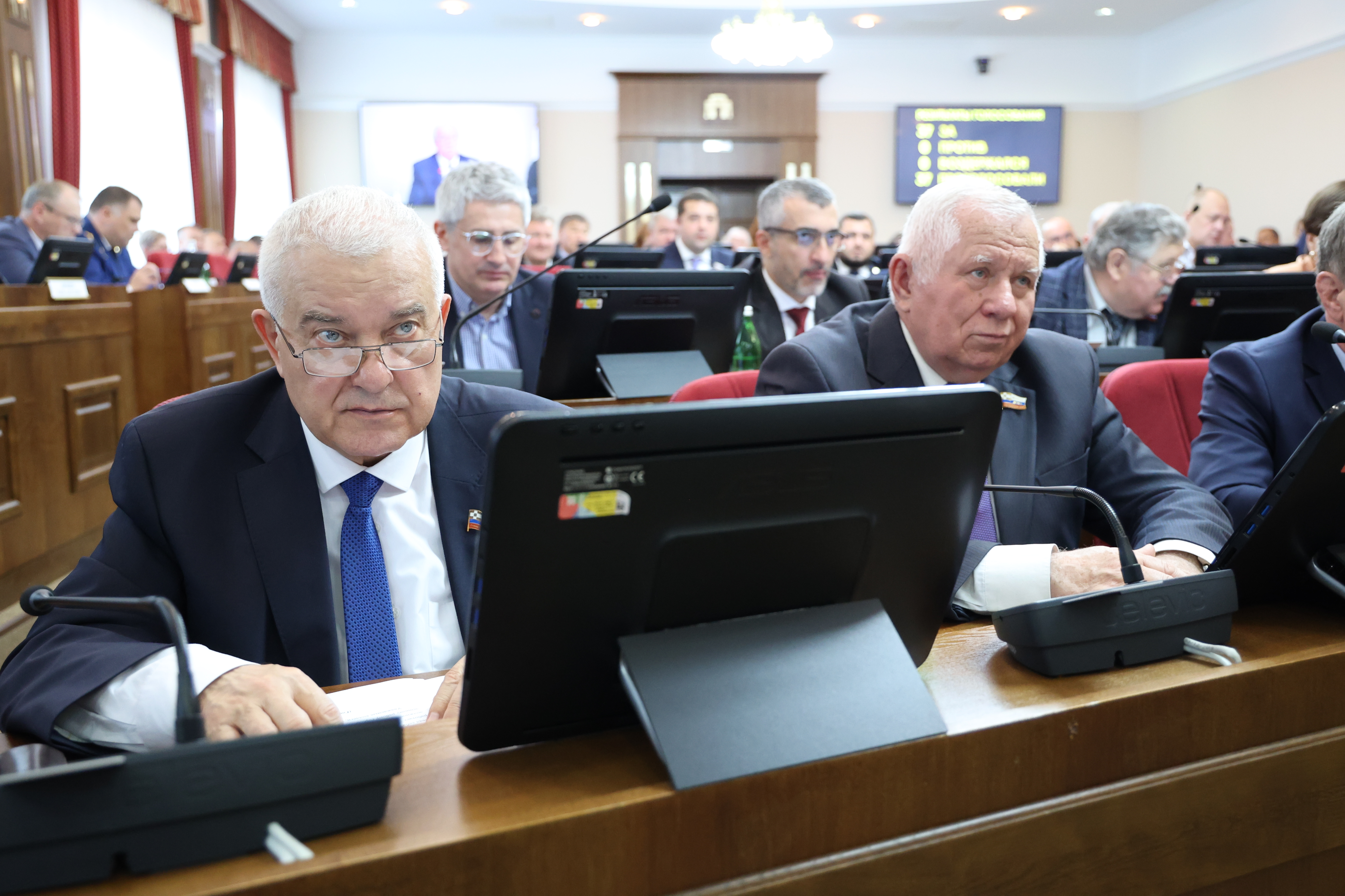 Решения майского заседания Думы