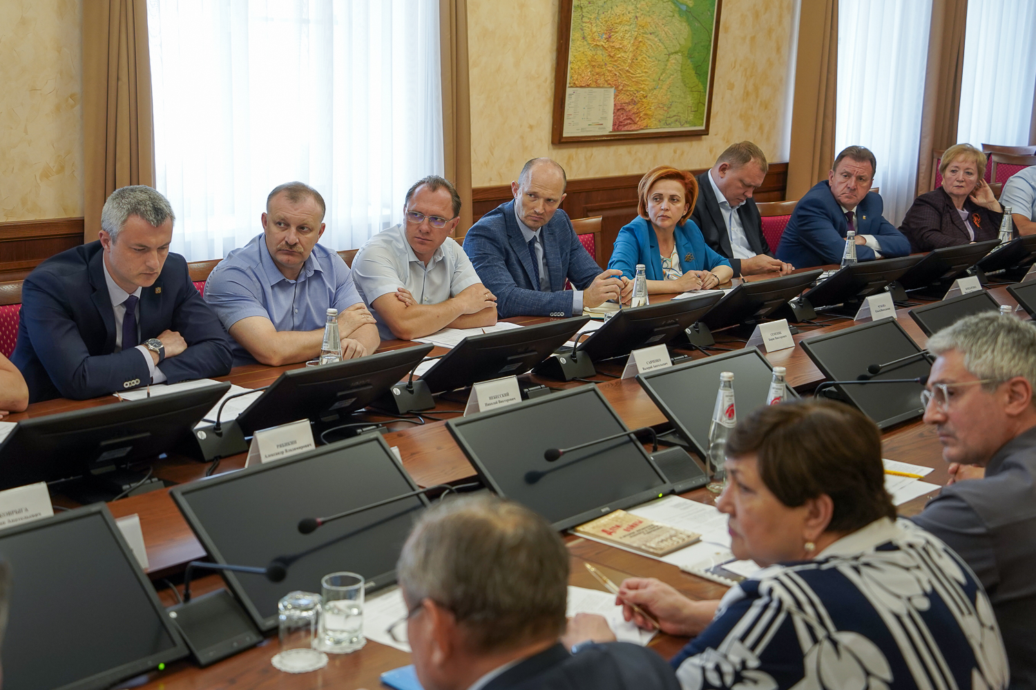 Николай Великдань подвел итоги выполнения наказов жителей края за первое полугодие