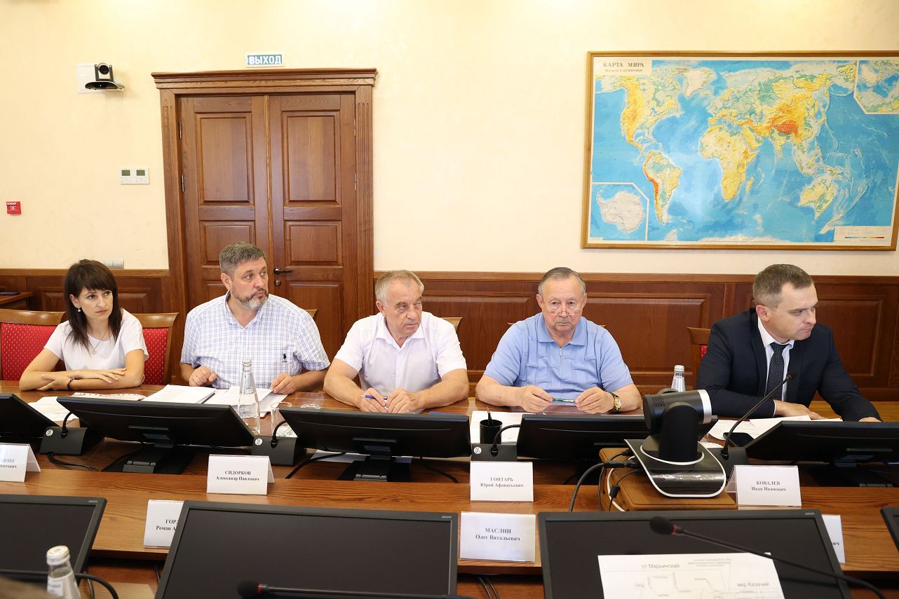 Депутаты краевой Думы приняли участие в обсуждении вопроса догазификации станицы Марьинской Кировского городского округа