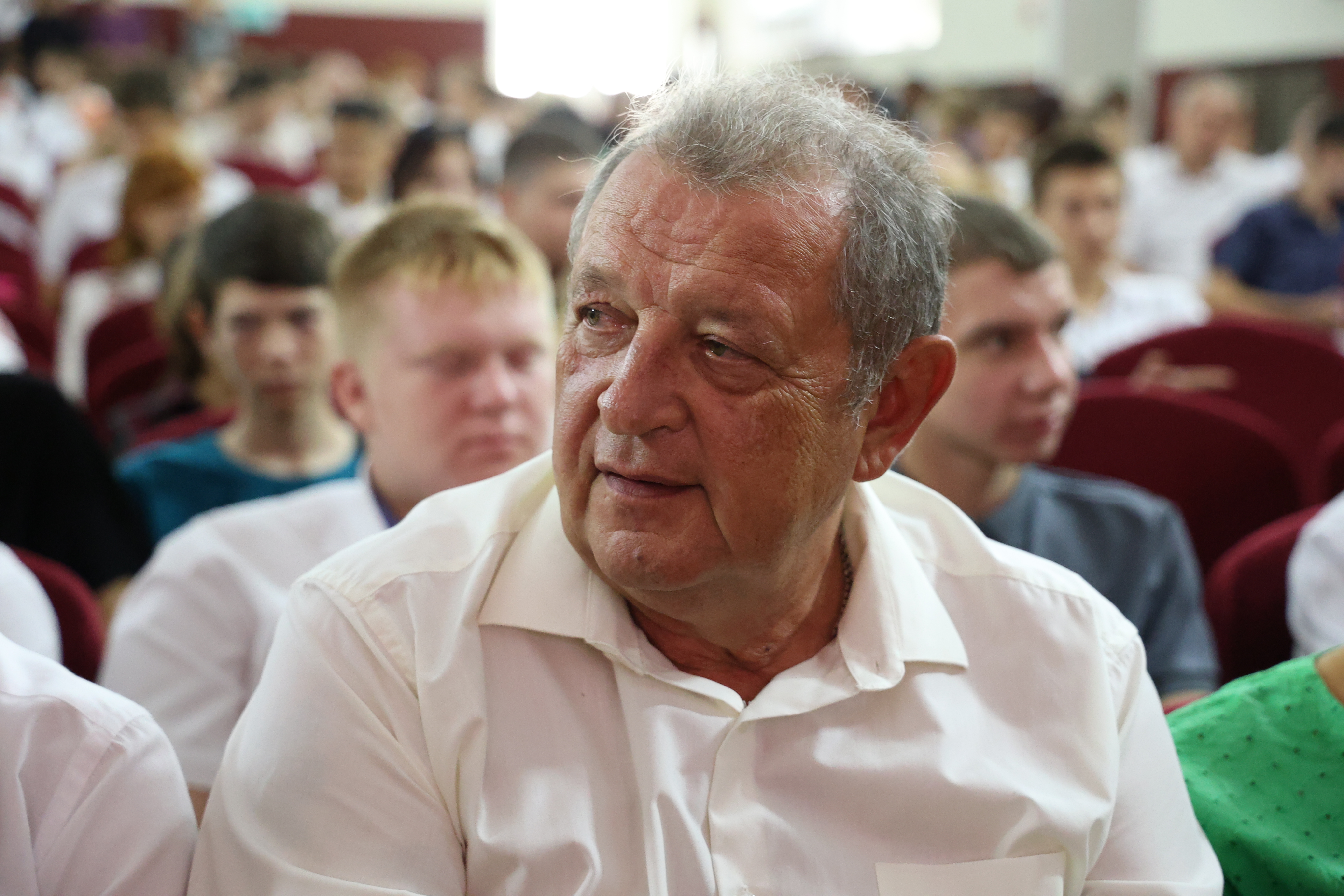 Николай Великдань поздравил студентов и педагогов Григорополисского сельхозтехникума с Днем знаний