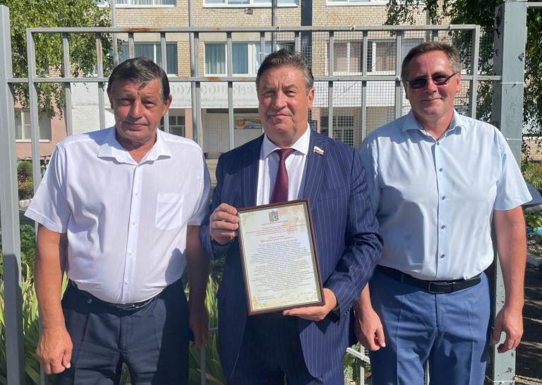 Депутаты Думы поздравили ставропольских школьников и студентов с началом нового учебного года