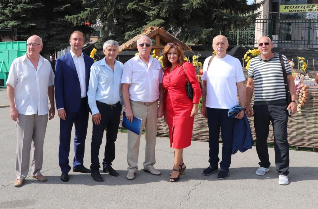Николай Великдань стал участником краевой выставки-ярмарки «Солнечный урожай»
