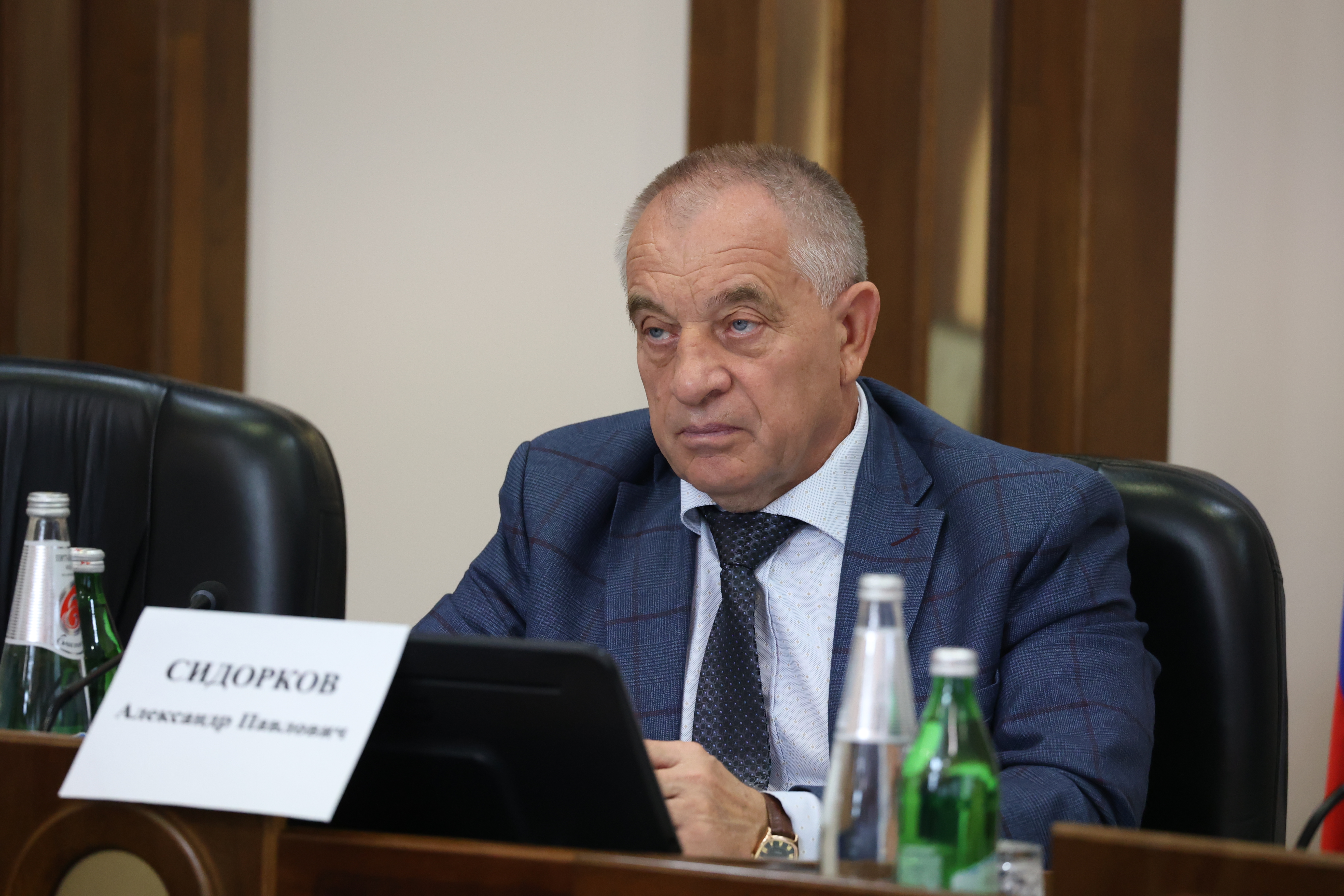 Виктор Лозовой: муниципалитеты края и социальные объекты должны войти в отопительный сезон в установленные сроки