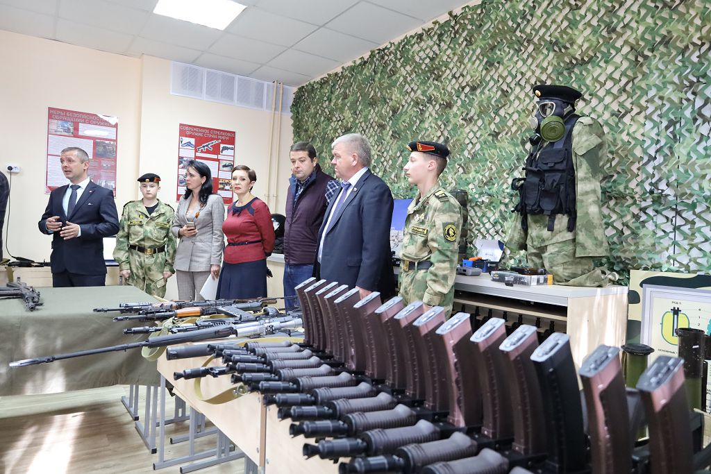 Виктор Надеин: на Ставрополье необходимо расширять сеть военно-патриотических центров «Авангард»