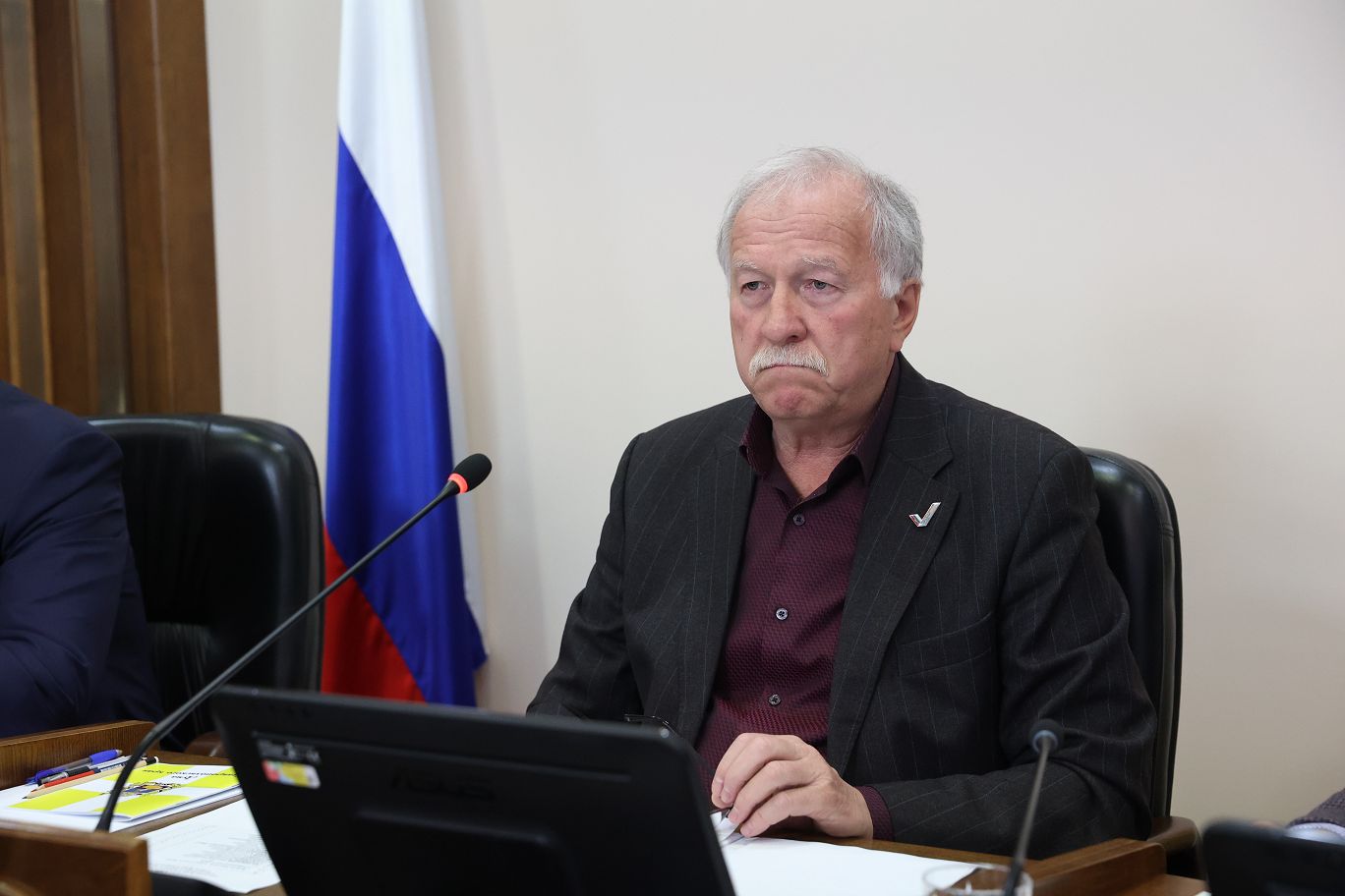 Утверждена повестка октябрьского заседания Думы