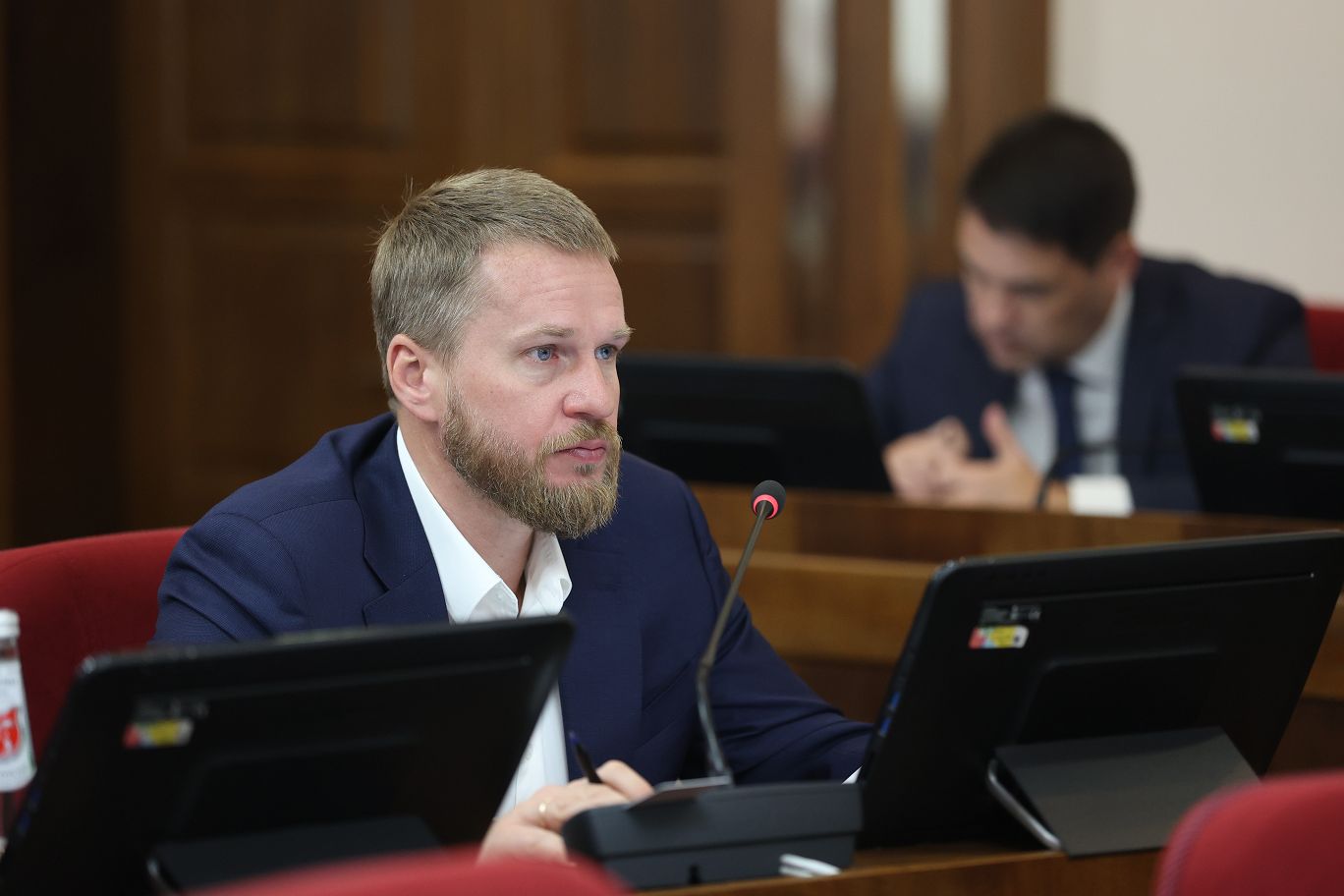 Утверждена повестка октябрьского заседания Думы