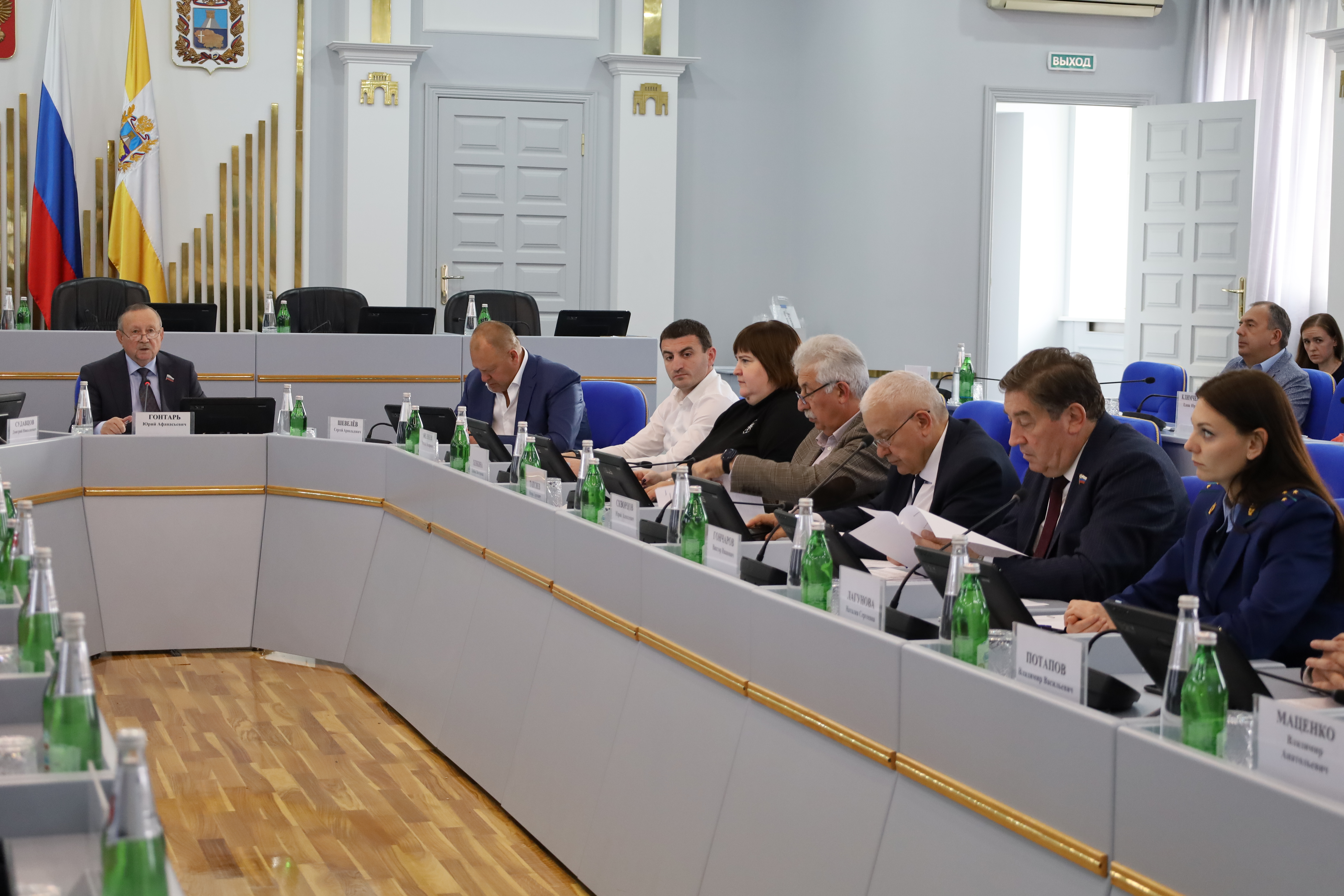 Ставропольские законодатели планируют усилить меры по защите прав и законных интересов несовершеннолетних
