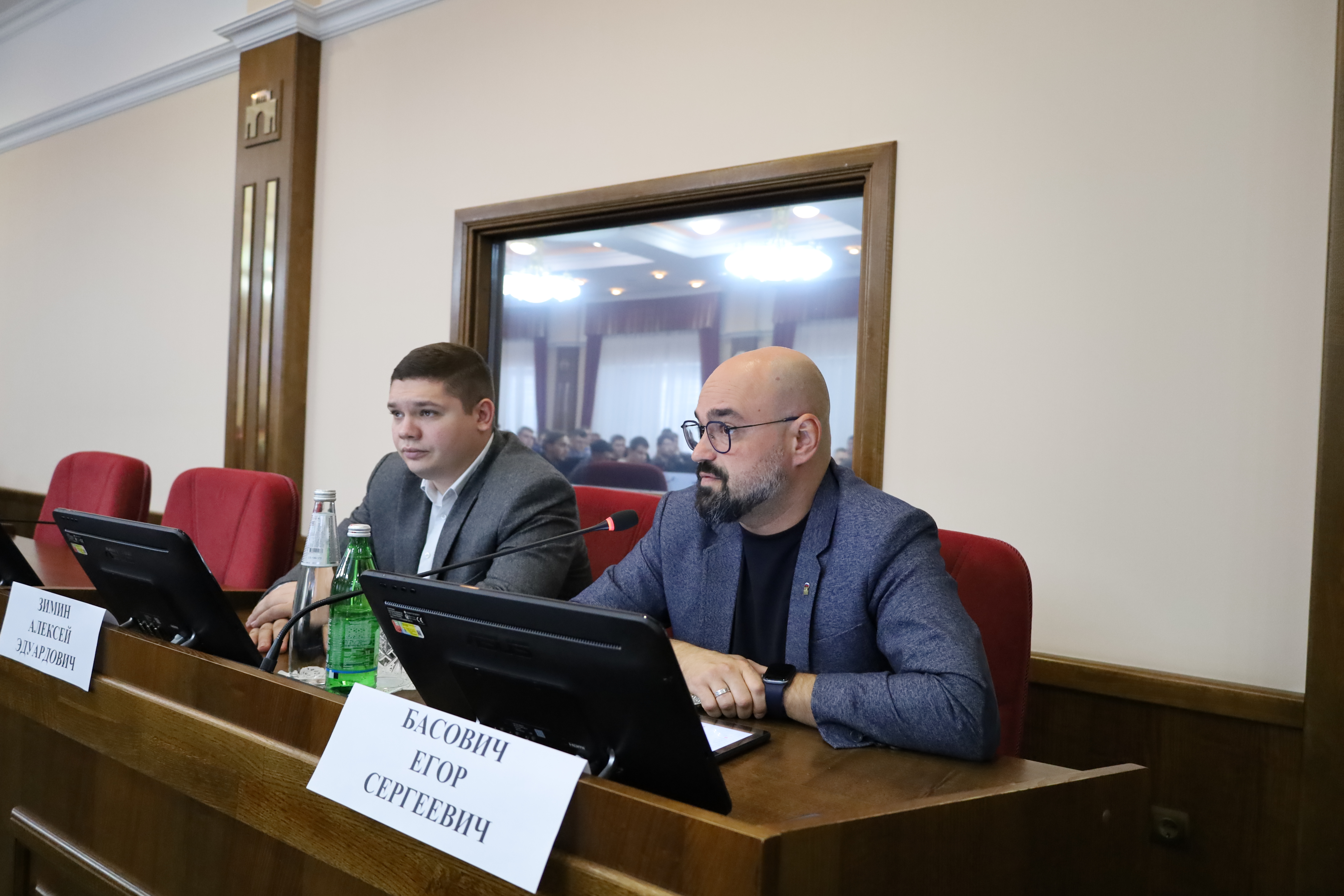 Молодые парламентарии подвели промежуточные итоги работы