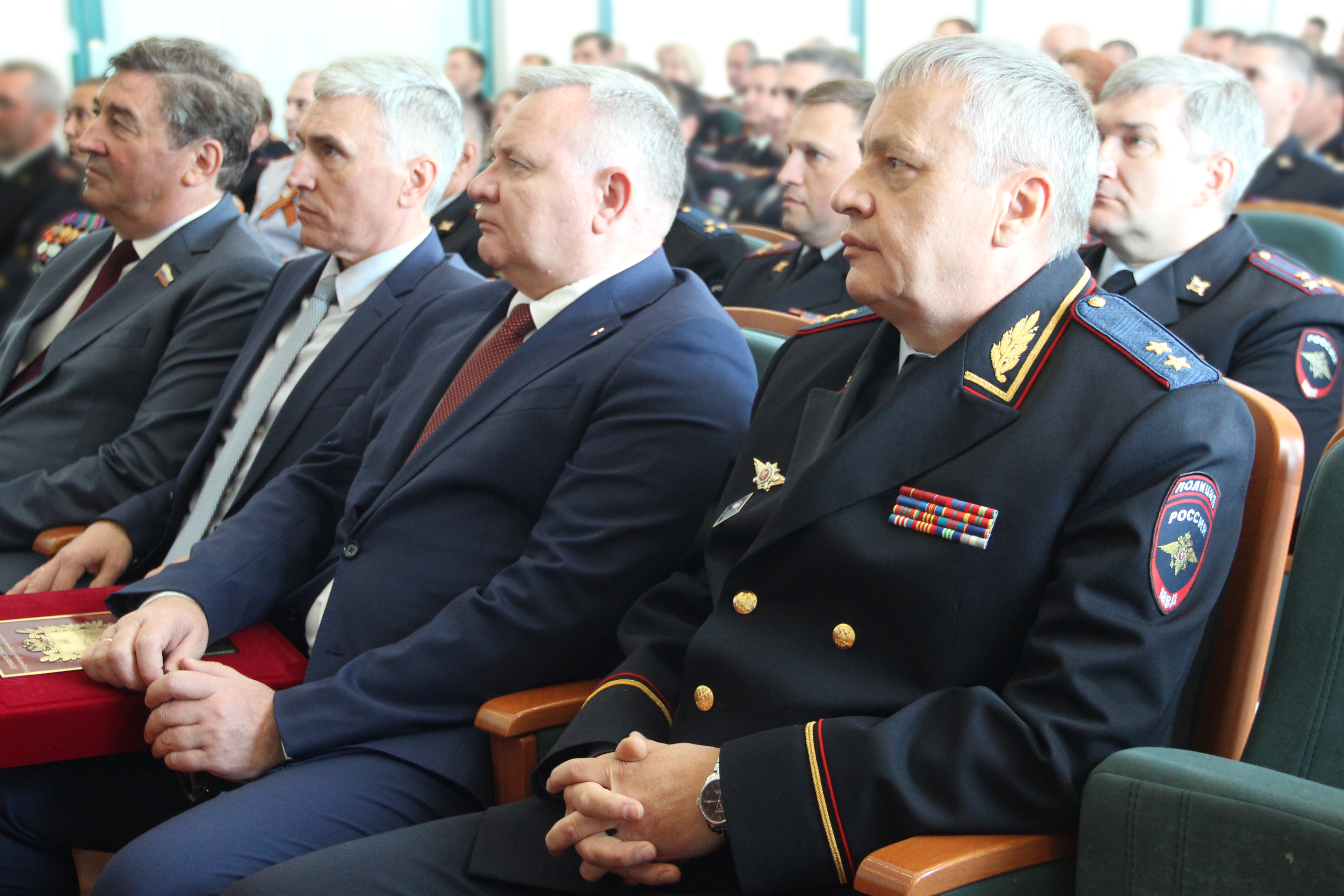 Награды Думы края вручены лучшим полицейским Ставрополья