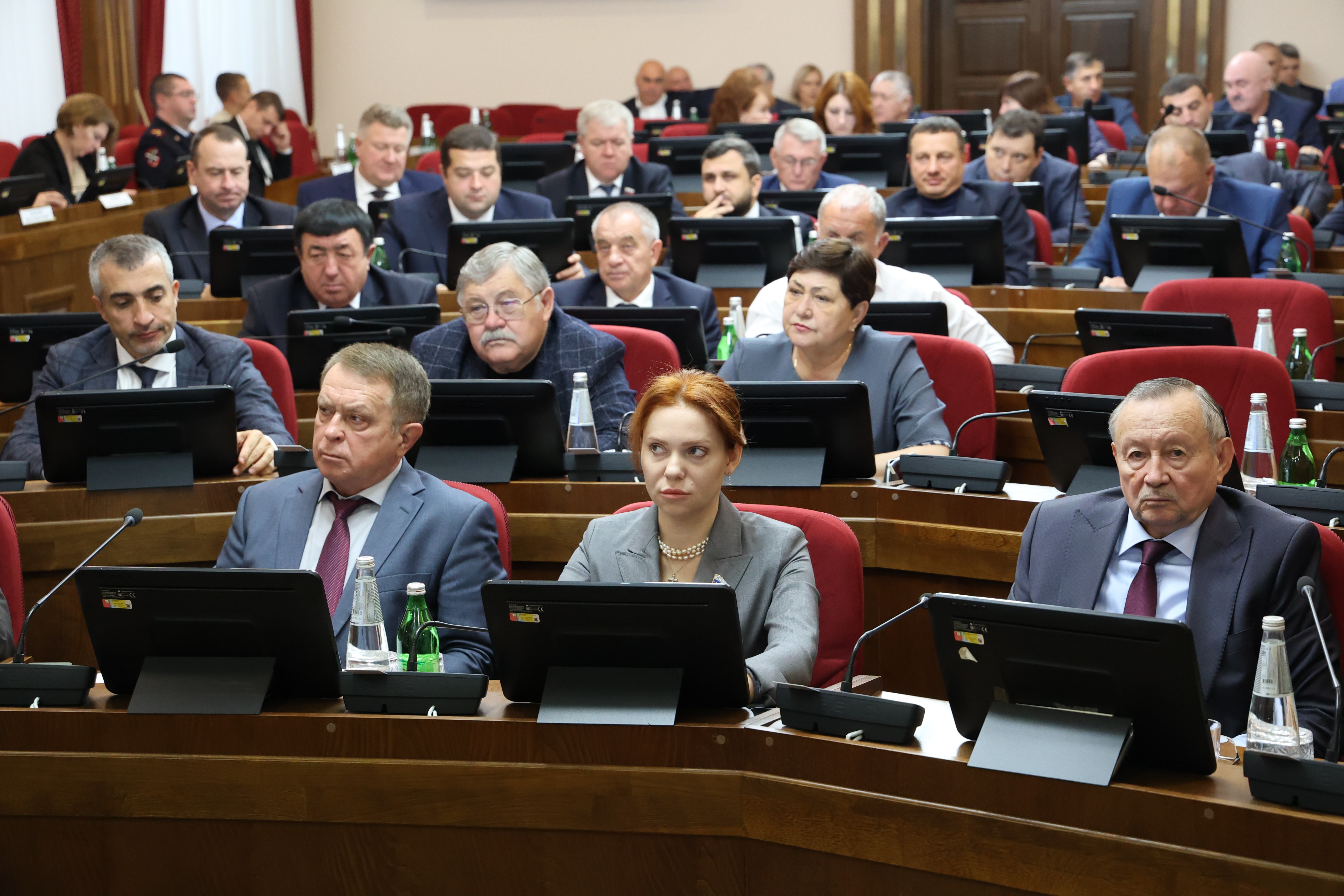 Депутаты краевой Думы внесли изменения в бюджет Ставрополья на 2023 год