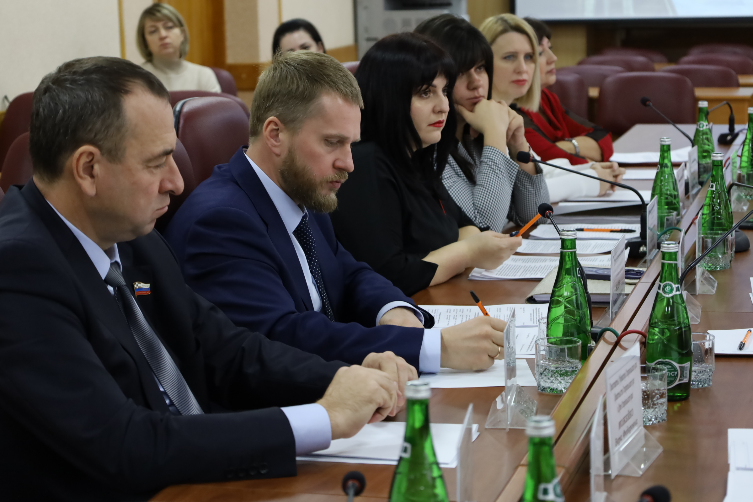 Краевые депутаты оценили организацию архивного дела в регионе
