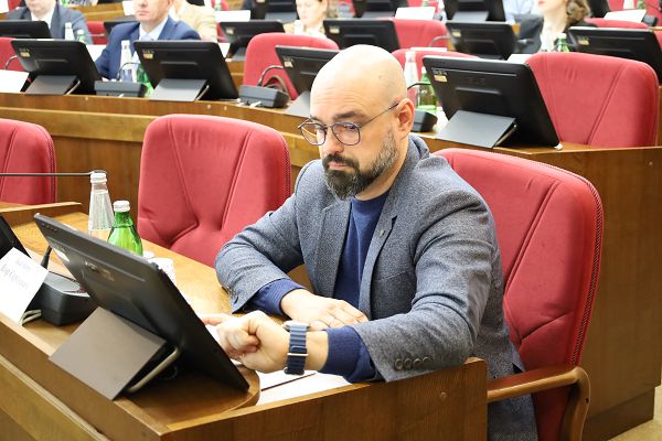 Депутаты готовят корректировки закона, регулирующего управление и распоряжение имущественными объектами государственной собственности