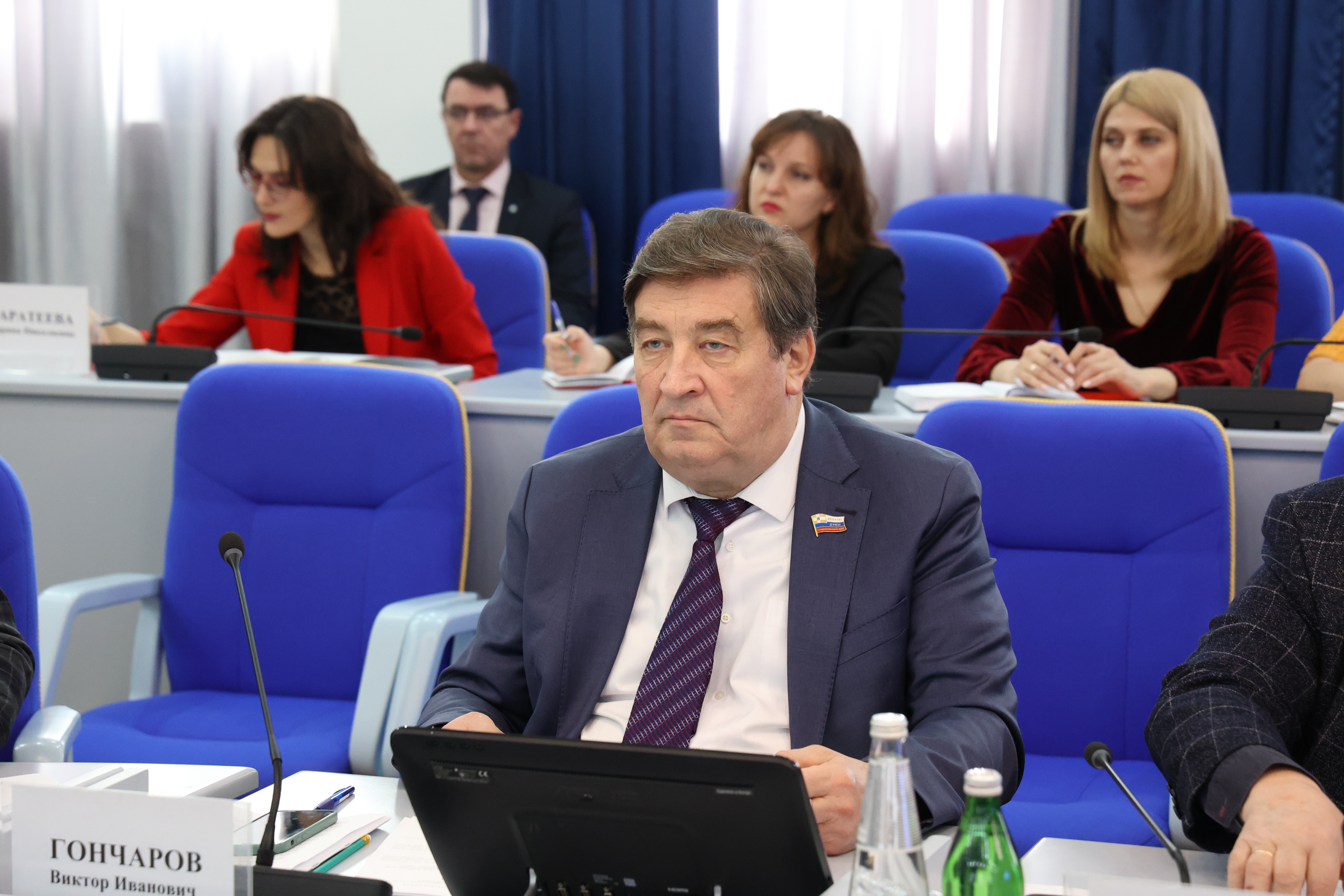 Депутаты работают над совершенствованием законотворческого процесса