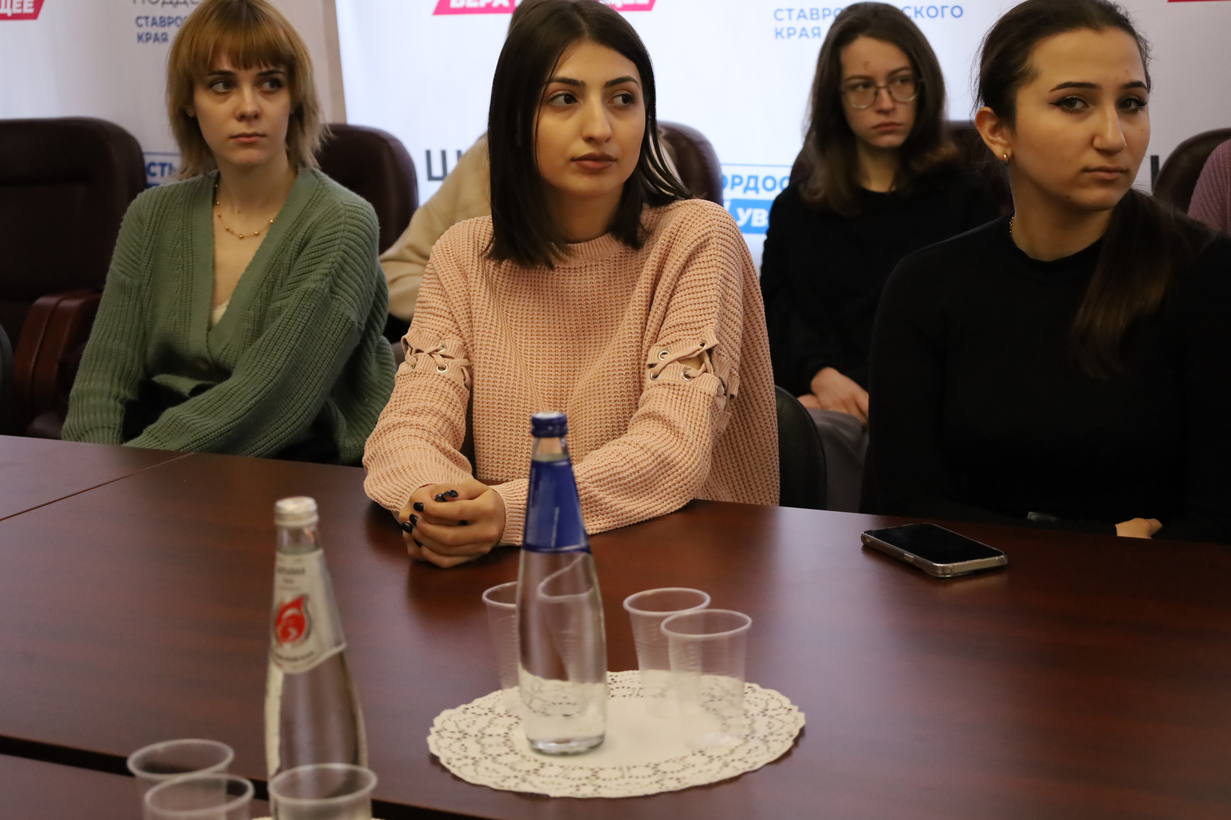 Краевые депутаты рассказали ставропольским студентам о финансовой грамотности