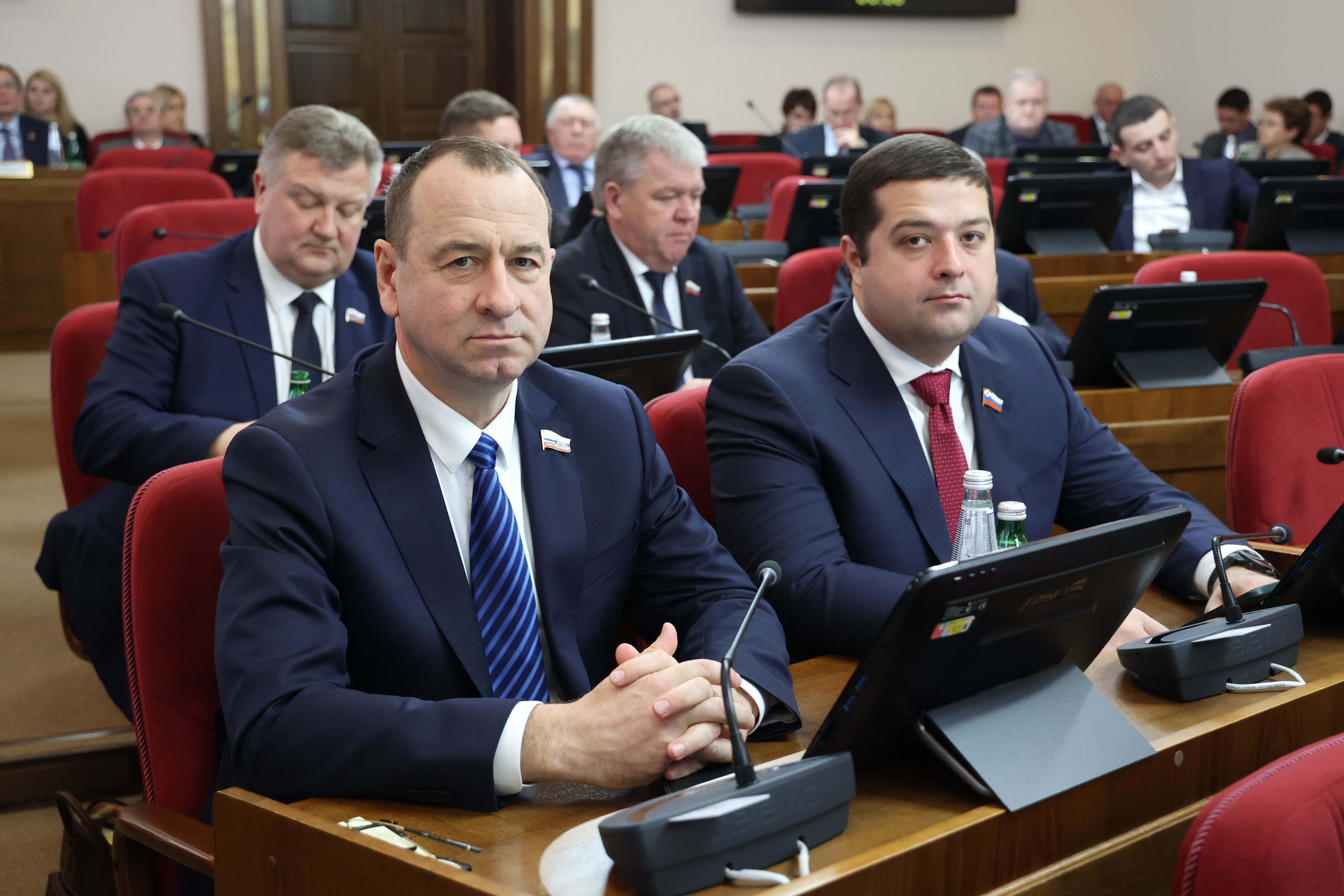 Краевая Дума увеличила денежную выплату гражданам, заключившим контракт на прохождение военной службы