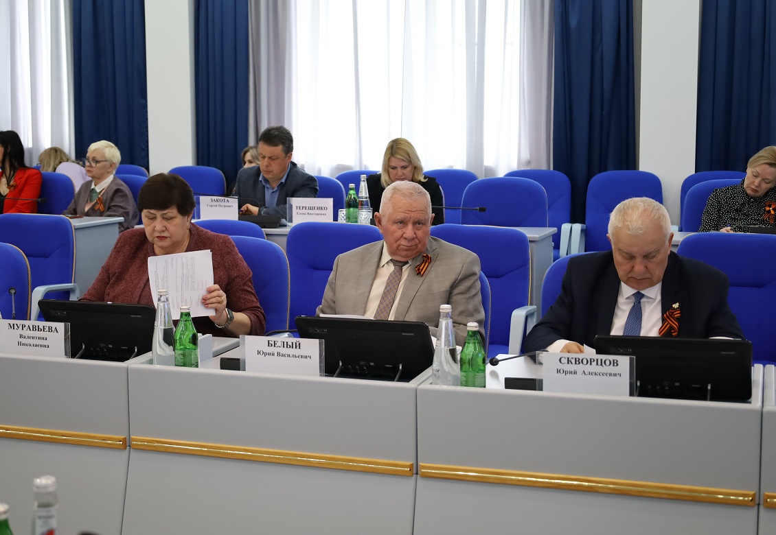 Краевые депутаты готовят предложения по изменению регионального закона об установке мемориальных сооружений
