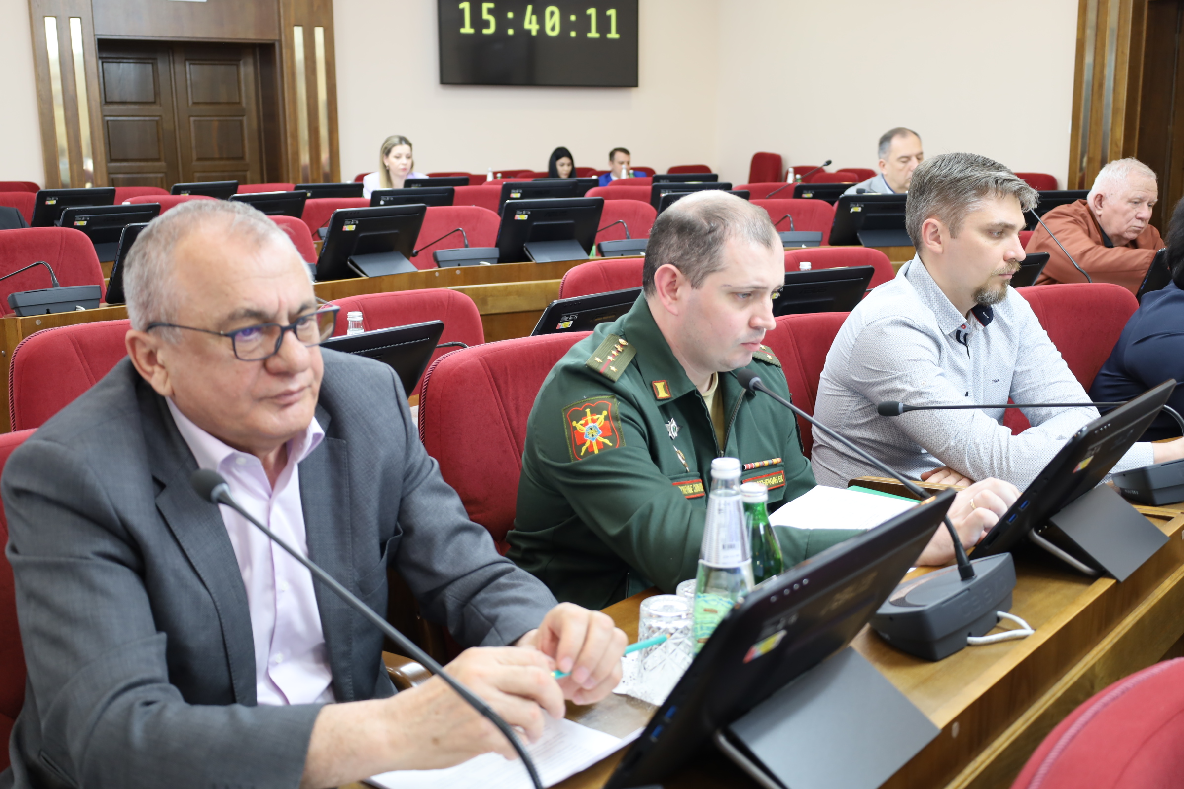 В краевой Думе идет работа над внесением изменений в законы о дополнительных мерах поддержки отдельных категорий ставропольцев