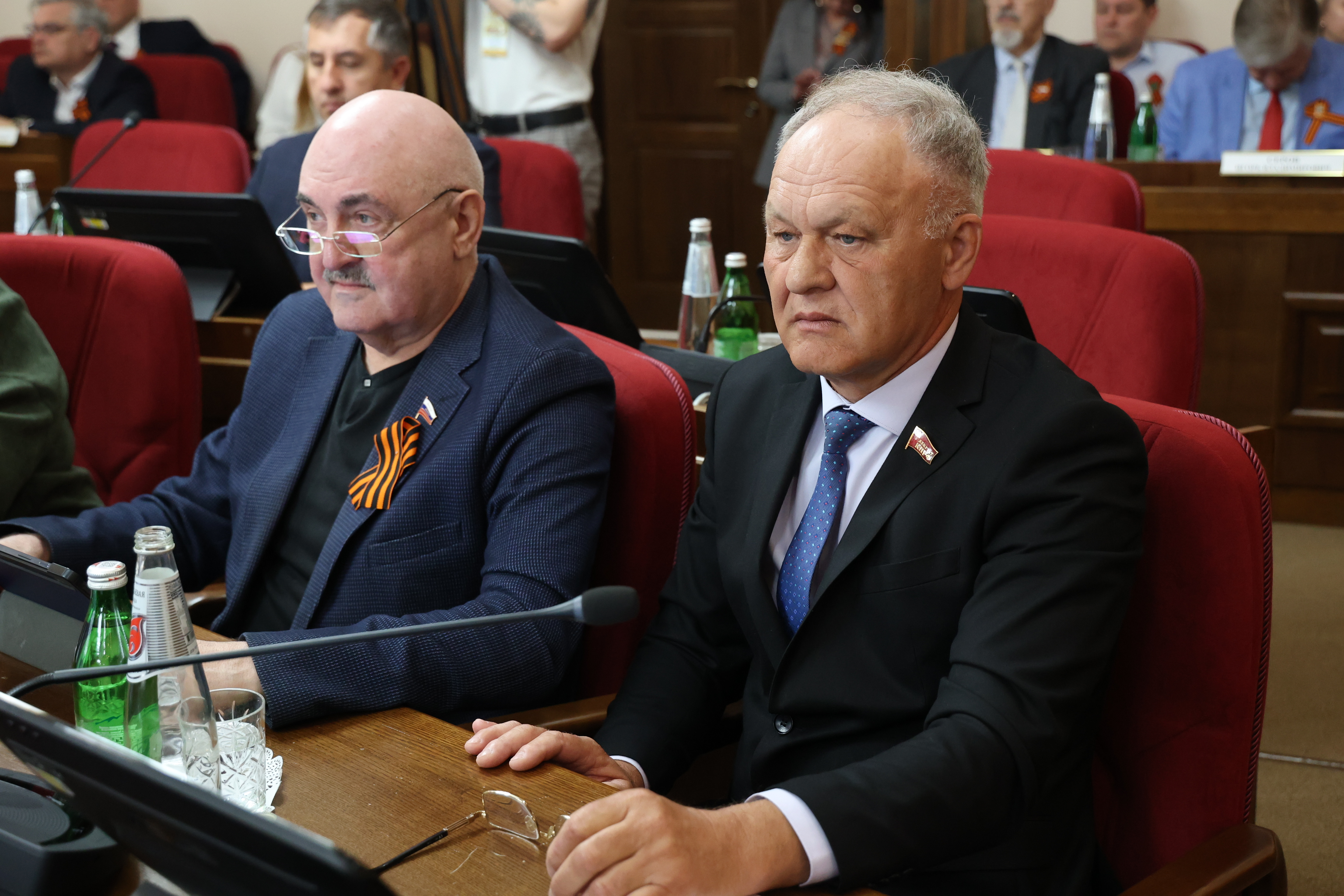 Водителям скорой медицинской помощи  установлена ежемесячная доплата