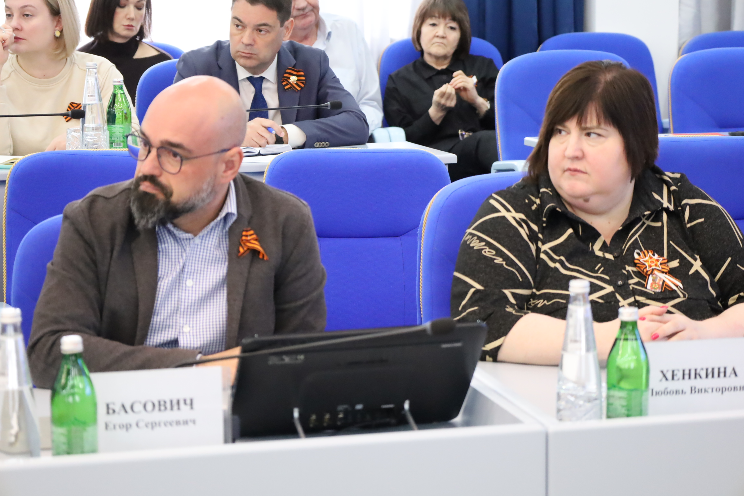 Николай Великдань поручил разобраться с проблемой оплаты товаров и услуг переводом на карту продавца