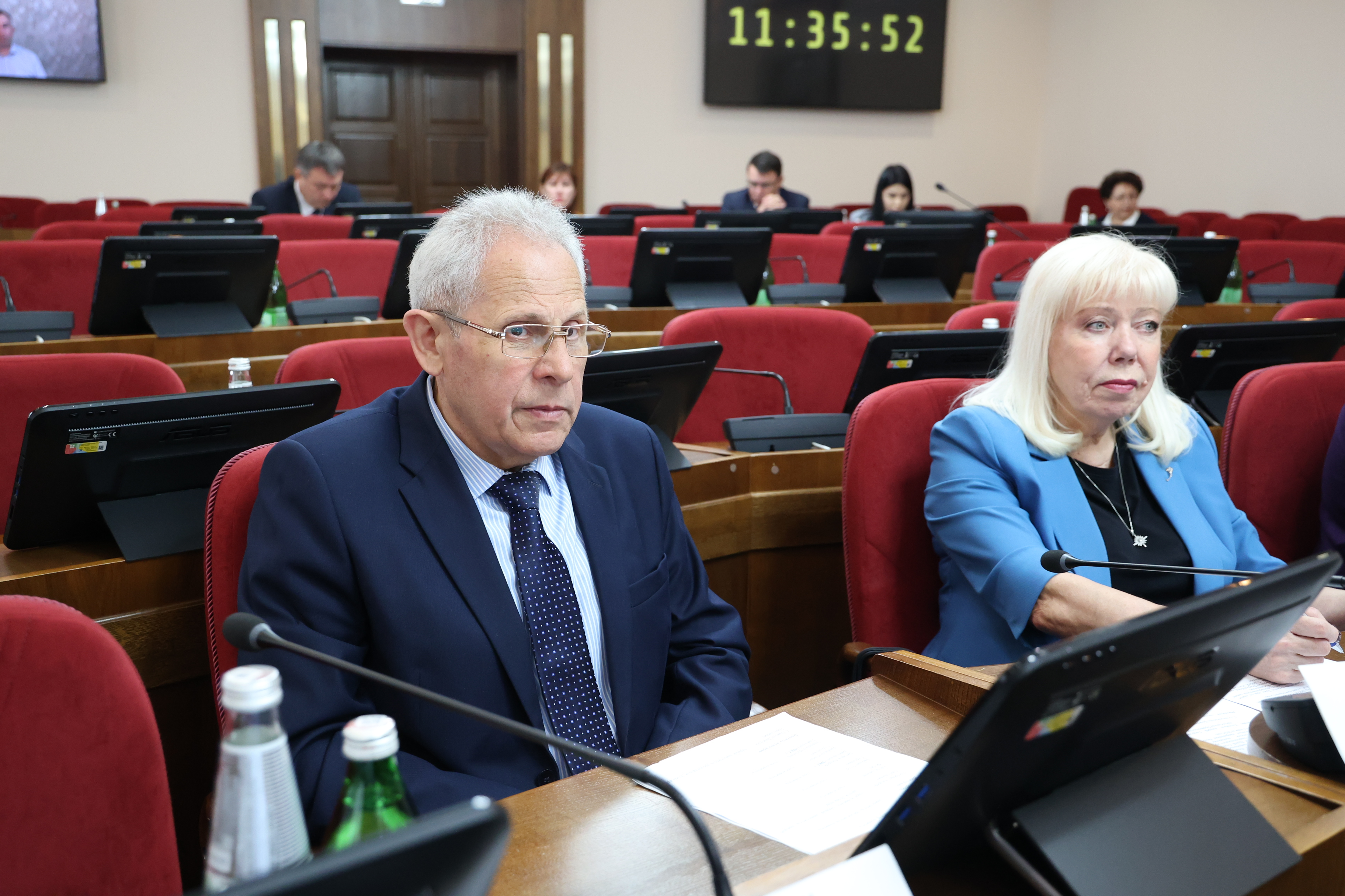 На предварительном обсуждении отчета главы Ставрополья краевые депутаты подняли вопрос водоснабжения территорий