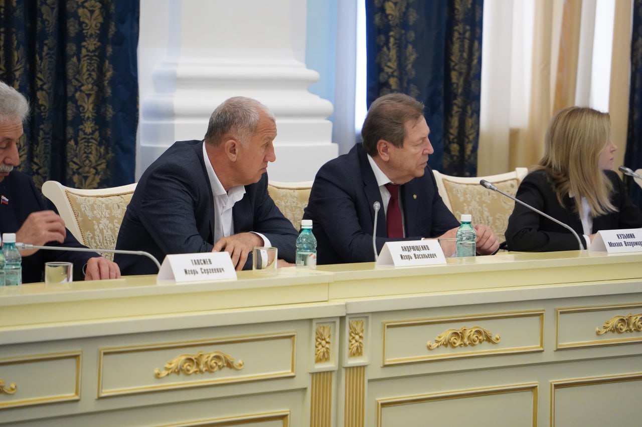 Краевые депутаты посетили с рабочей поездкой Омскую область